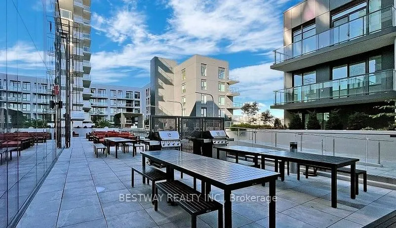 8 Rouge Valley Drive W, #307