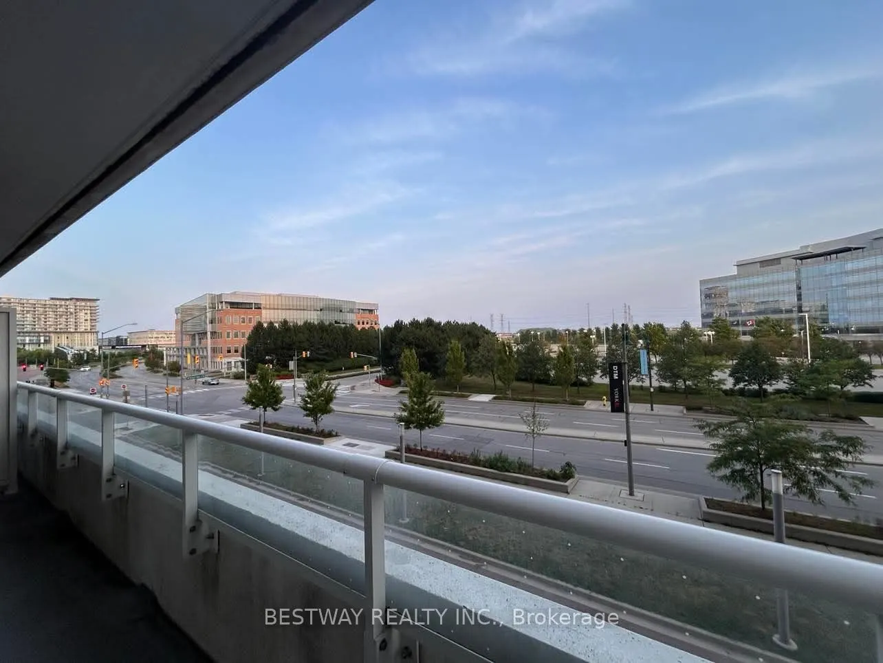 8 Rouge Valley Drive W, #307