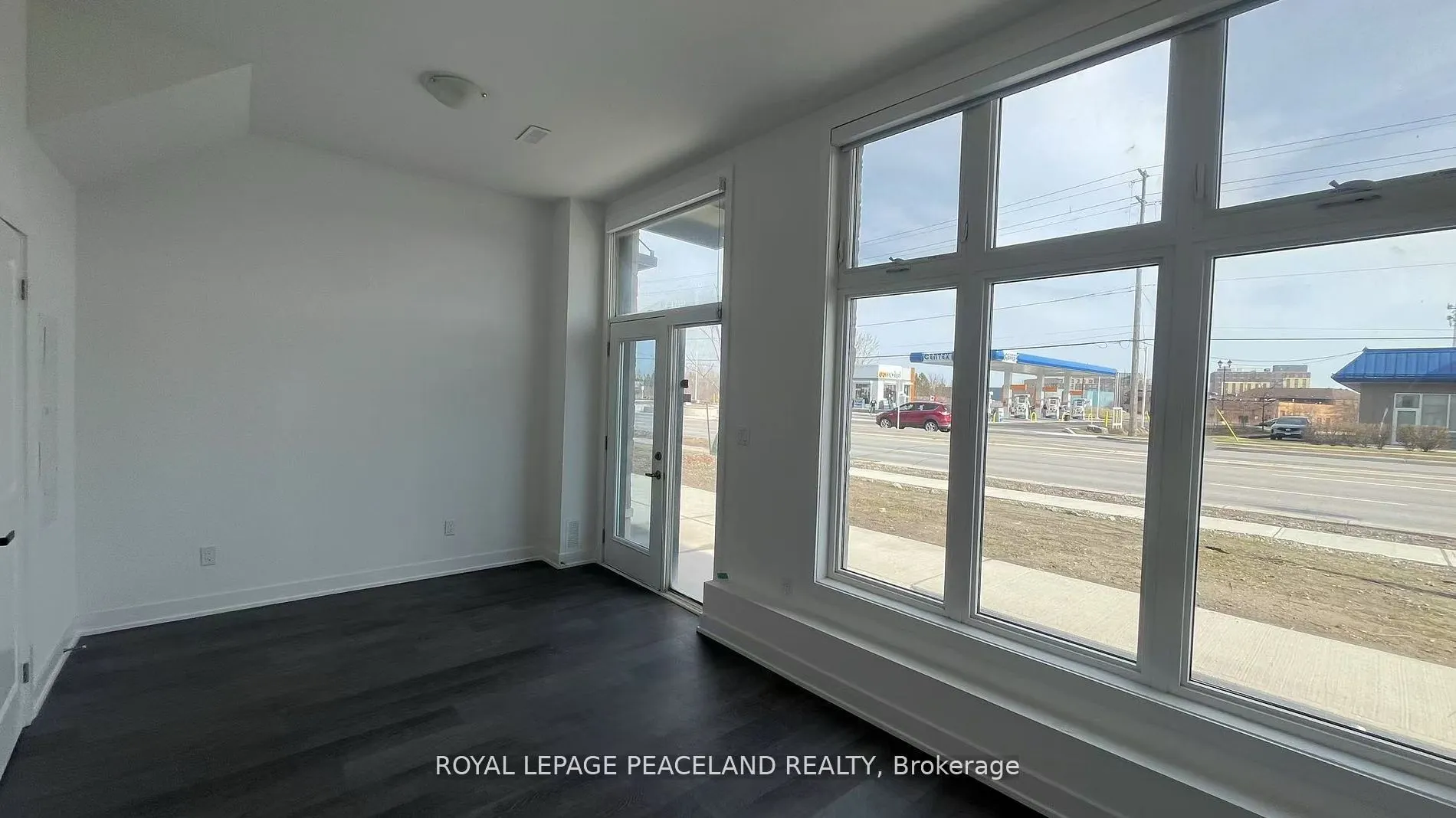 5444 Main Street, #Ground Floor