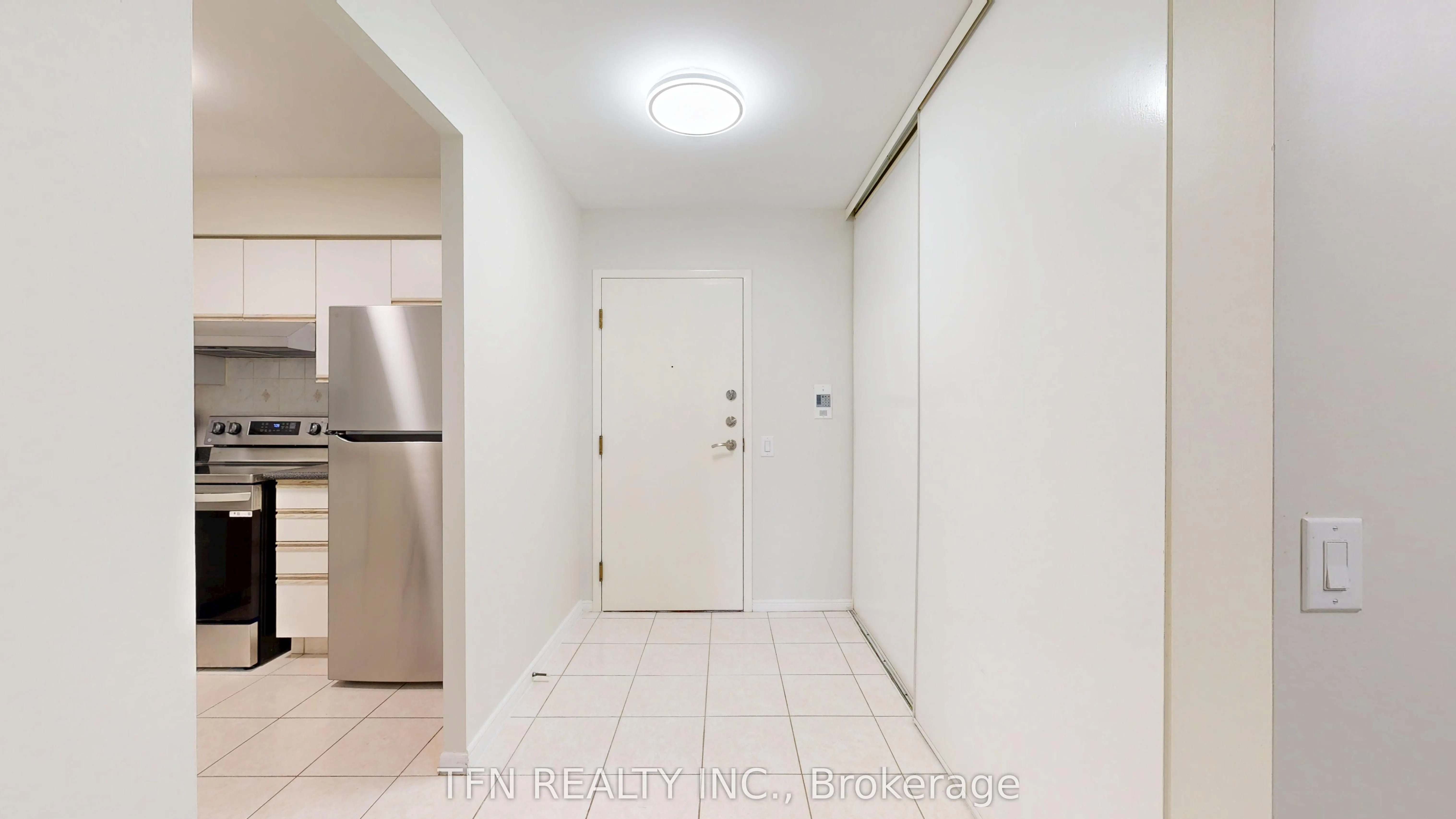 81 Townsgate Drive, #211