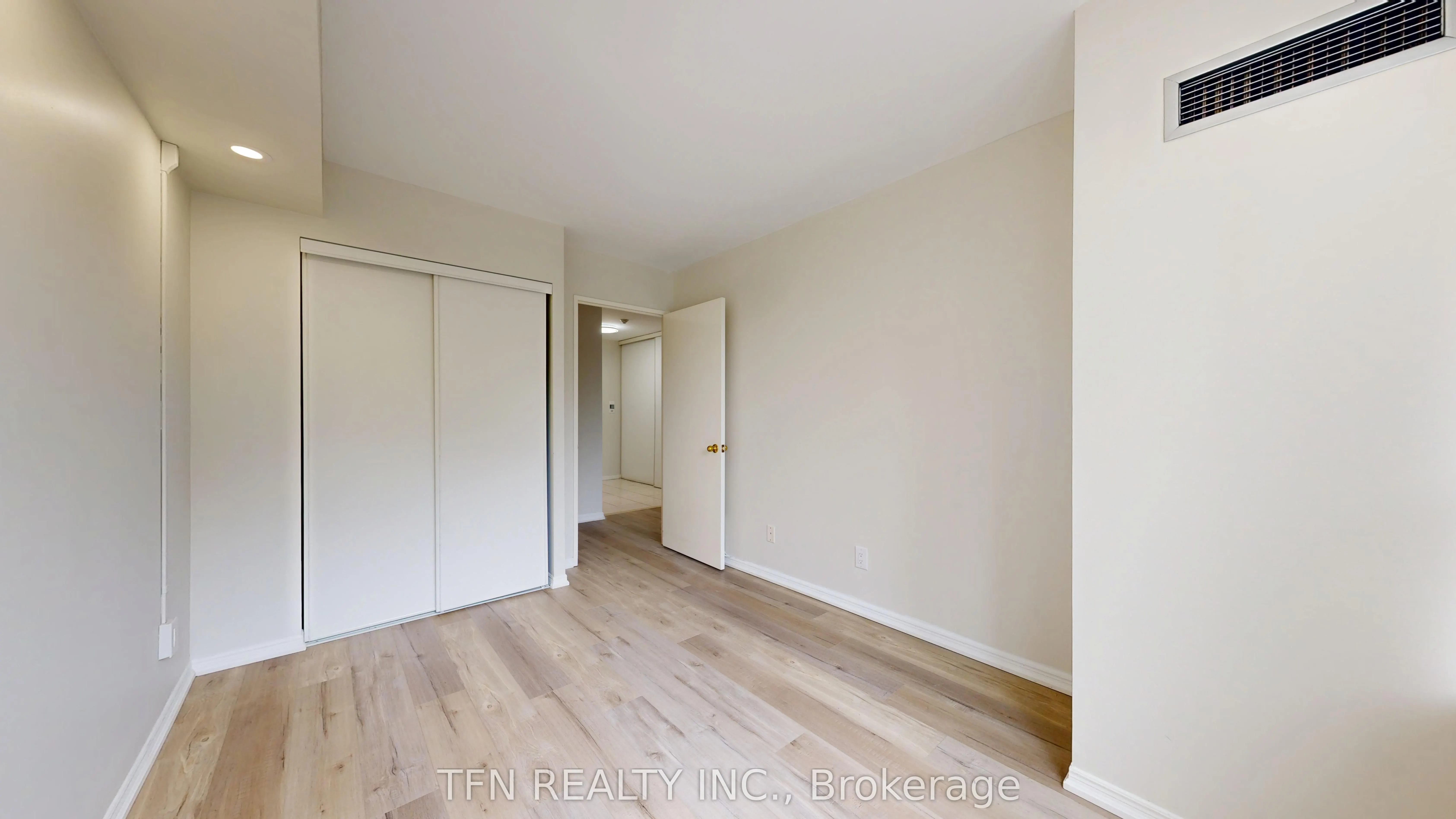 81 Townsgate Drive, #211