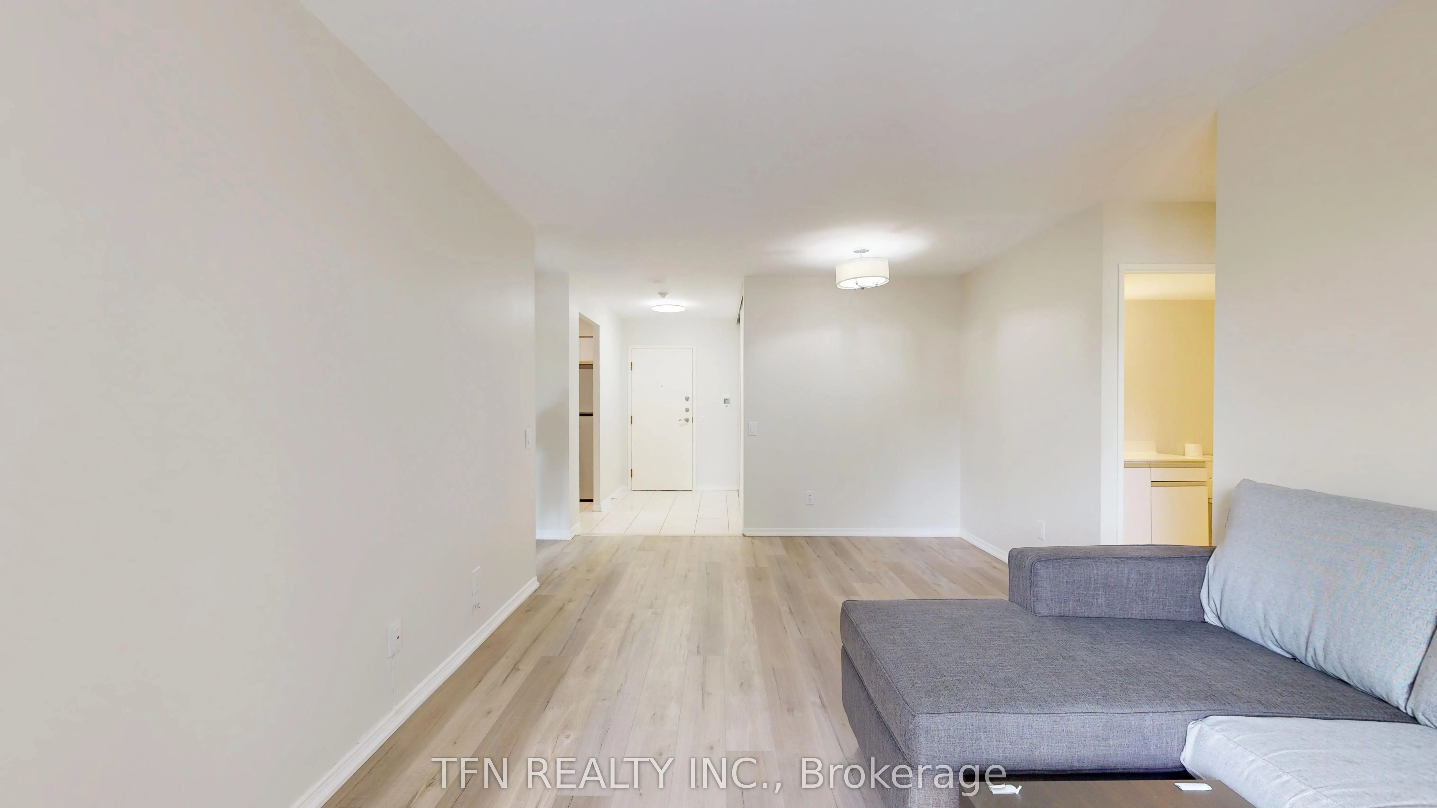 81 Townsgate Drive, #211