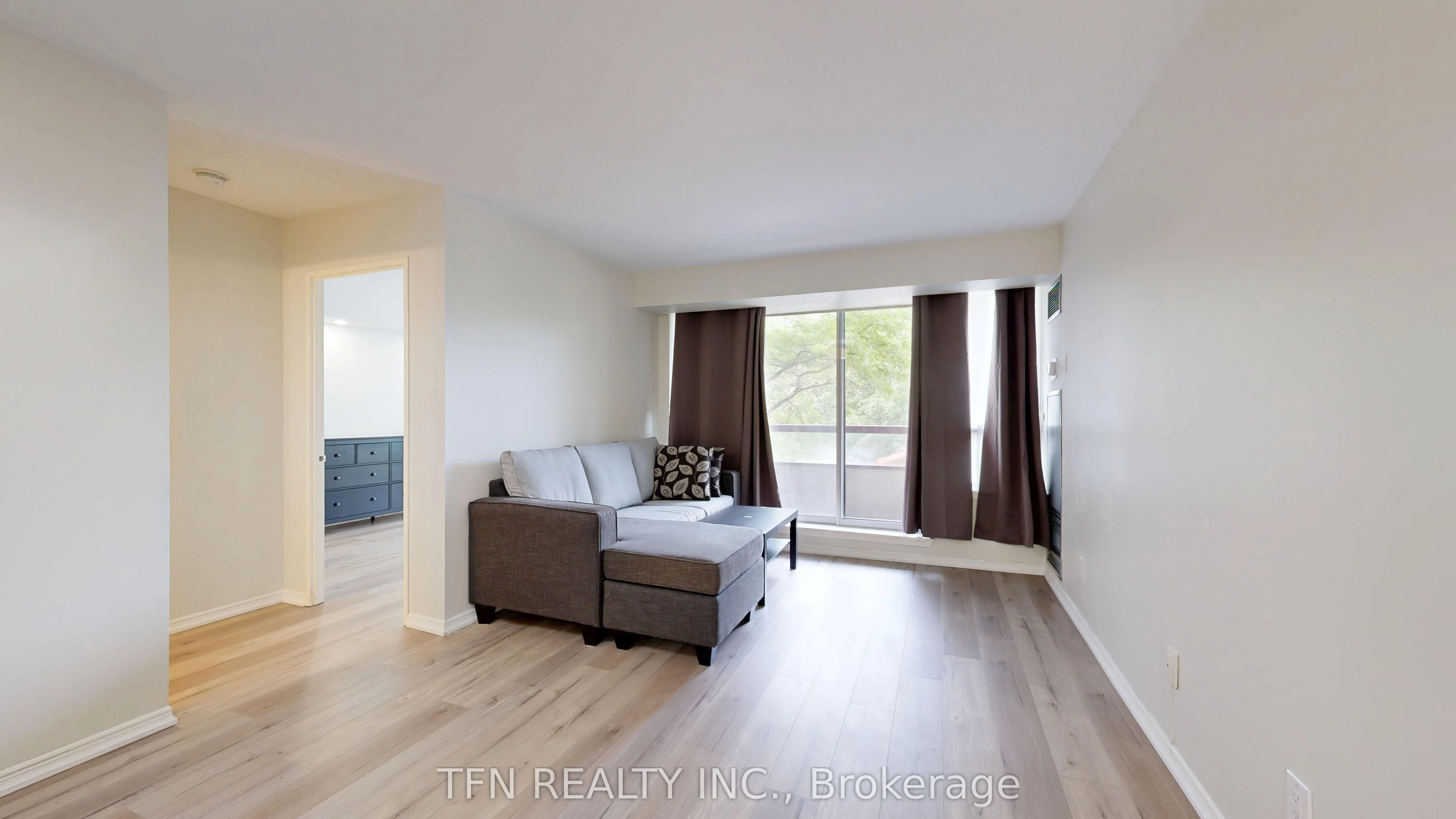 81 Townsgate Drive, #211