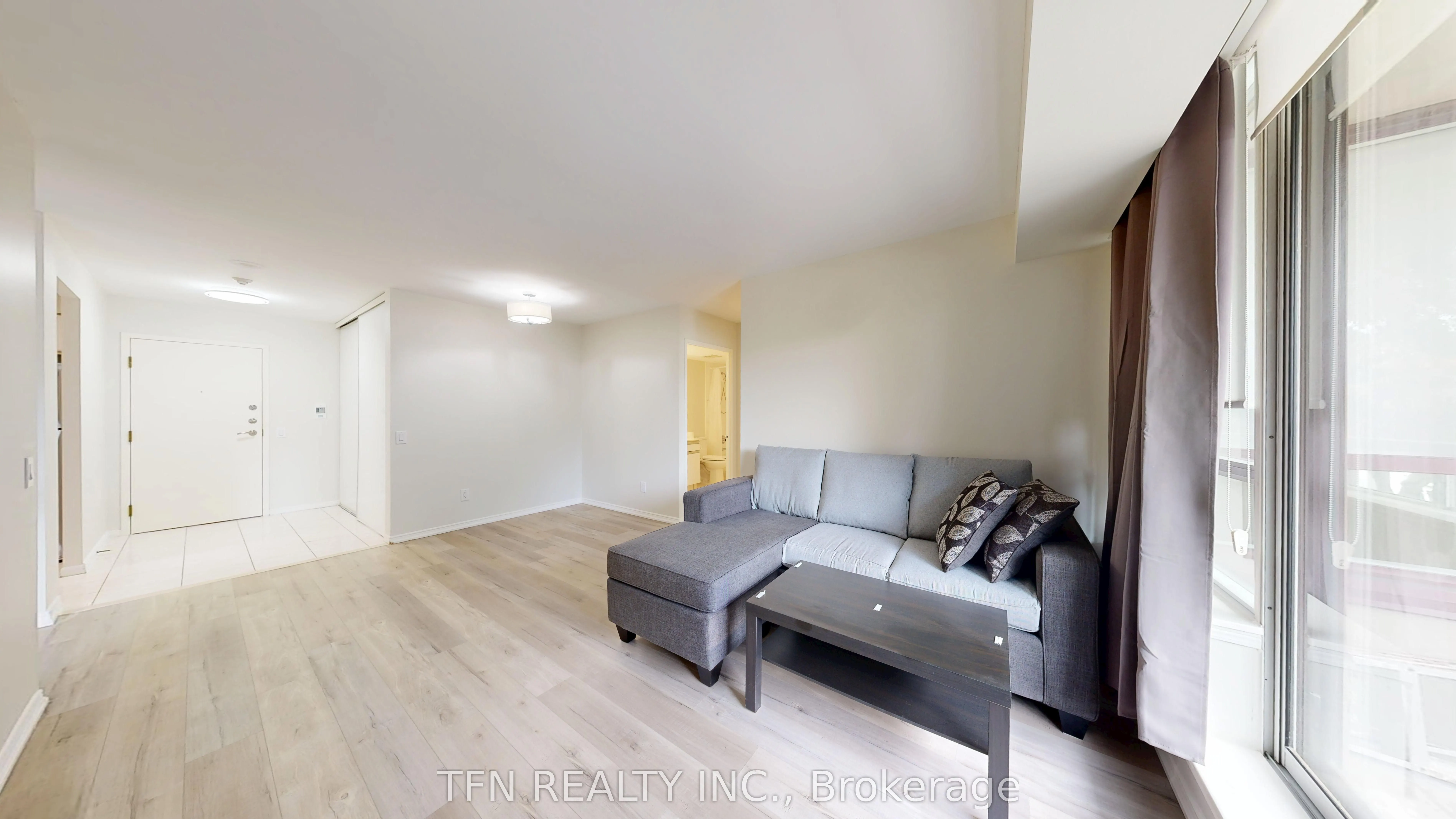 81 Townsgate Drive, #211