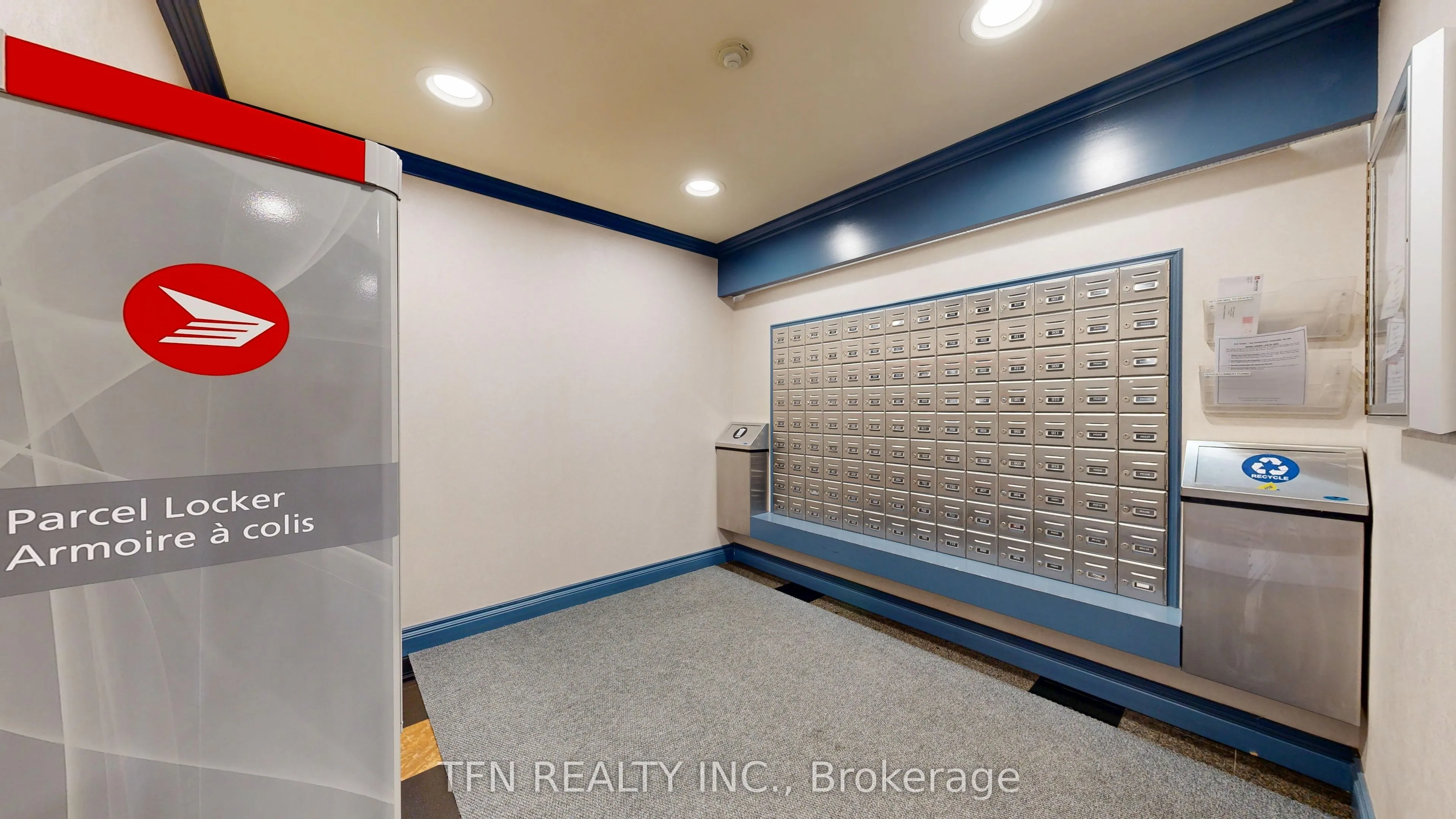 81 Townsgate Drive, #211