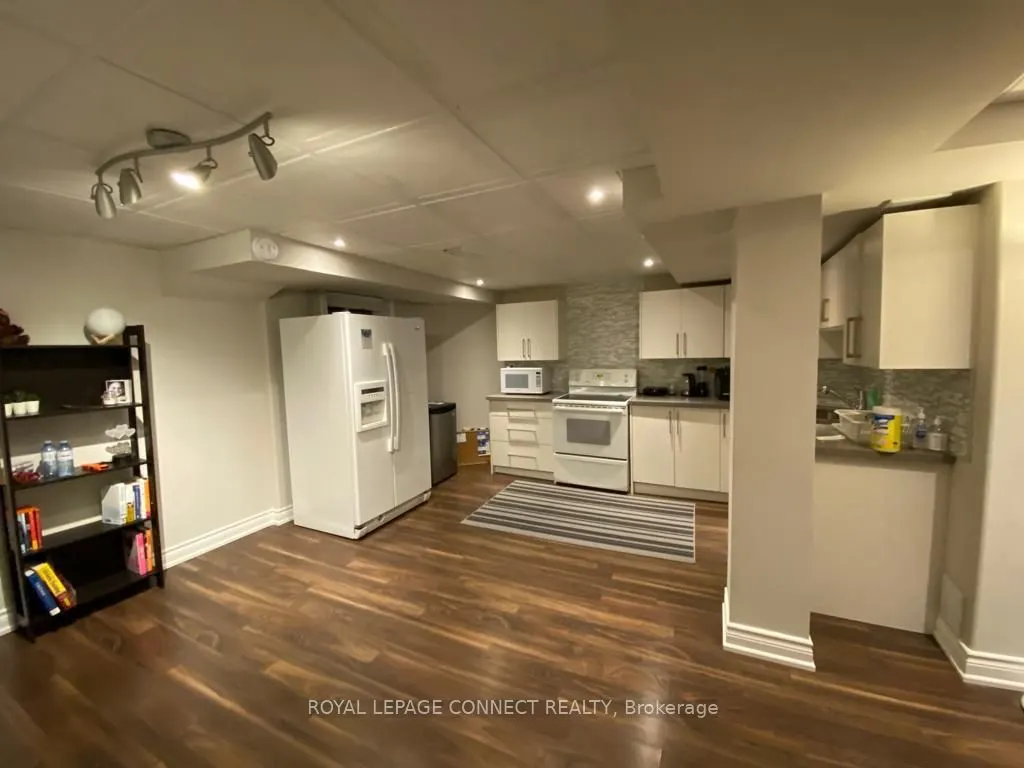 43 Tomlin Crescent, #Lower