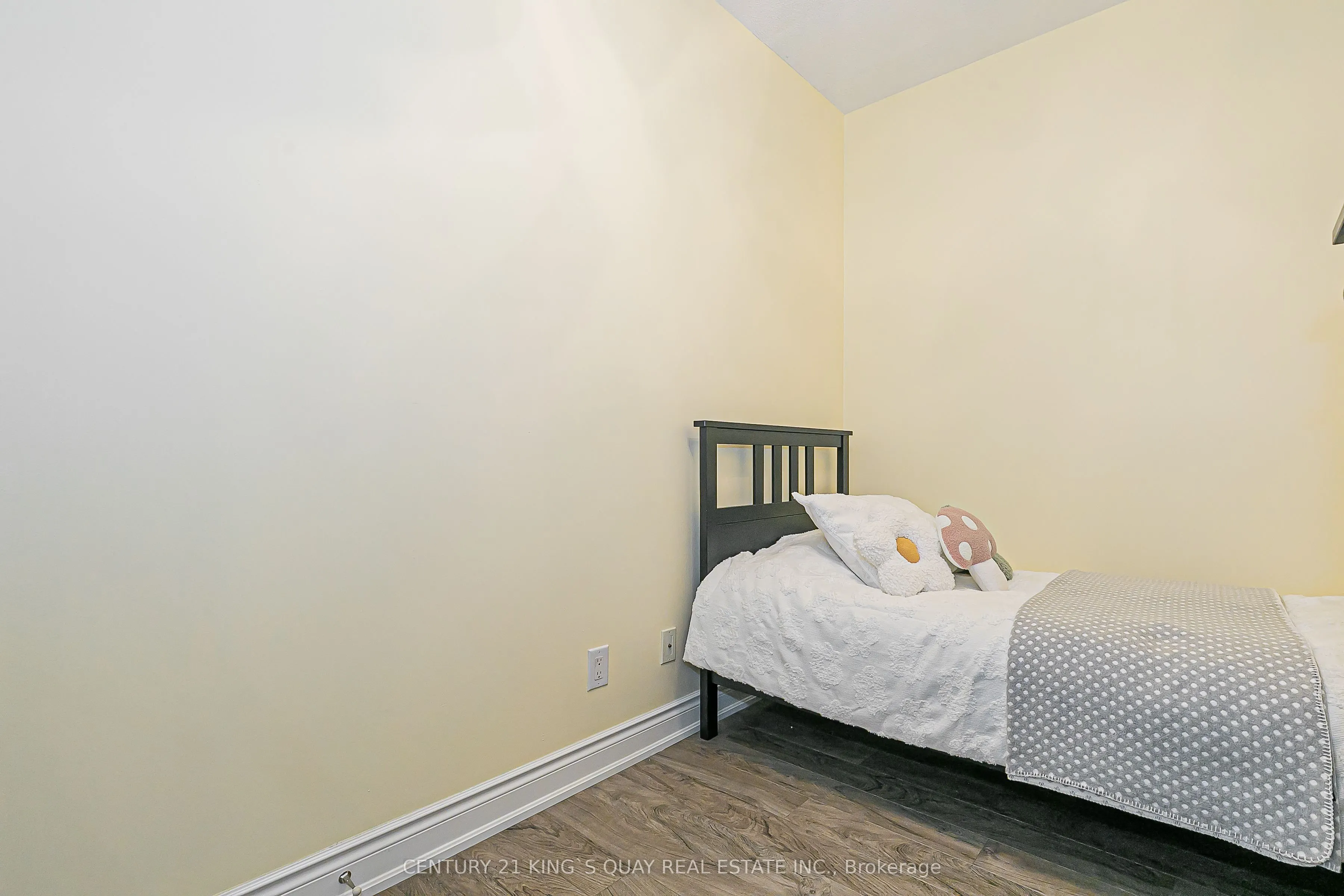 277 South Park Road, #103