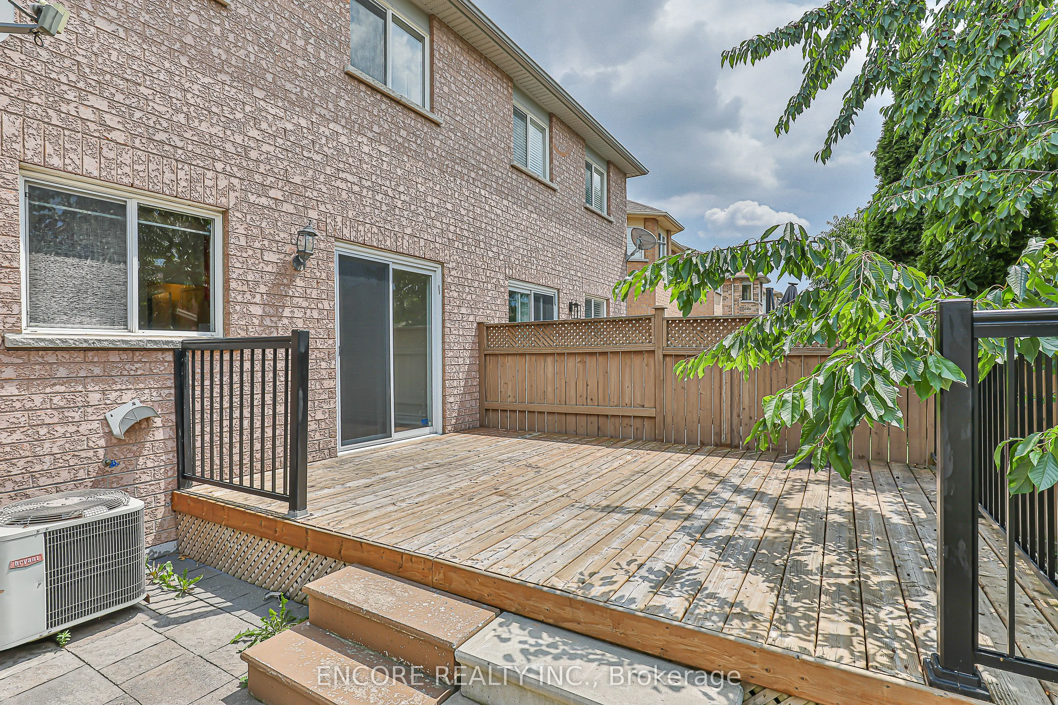 252 Forest Run Boulevard