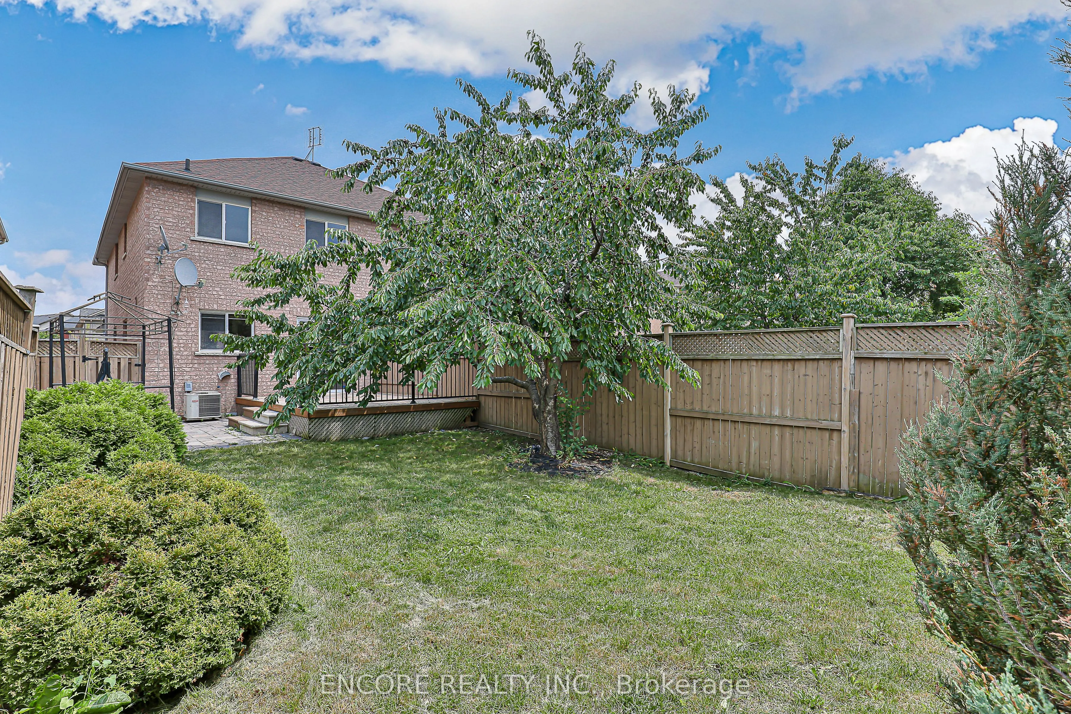 252 Forest Run Boulevard