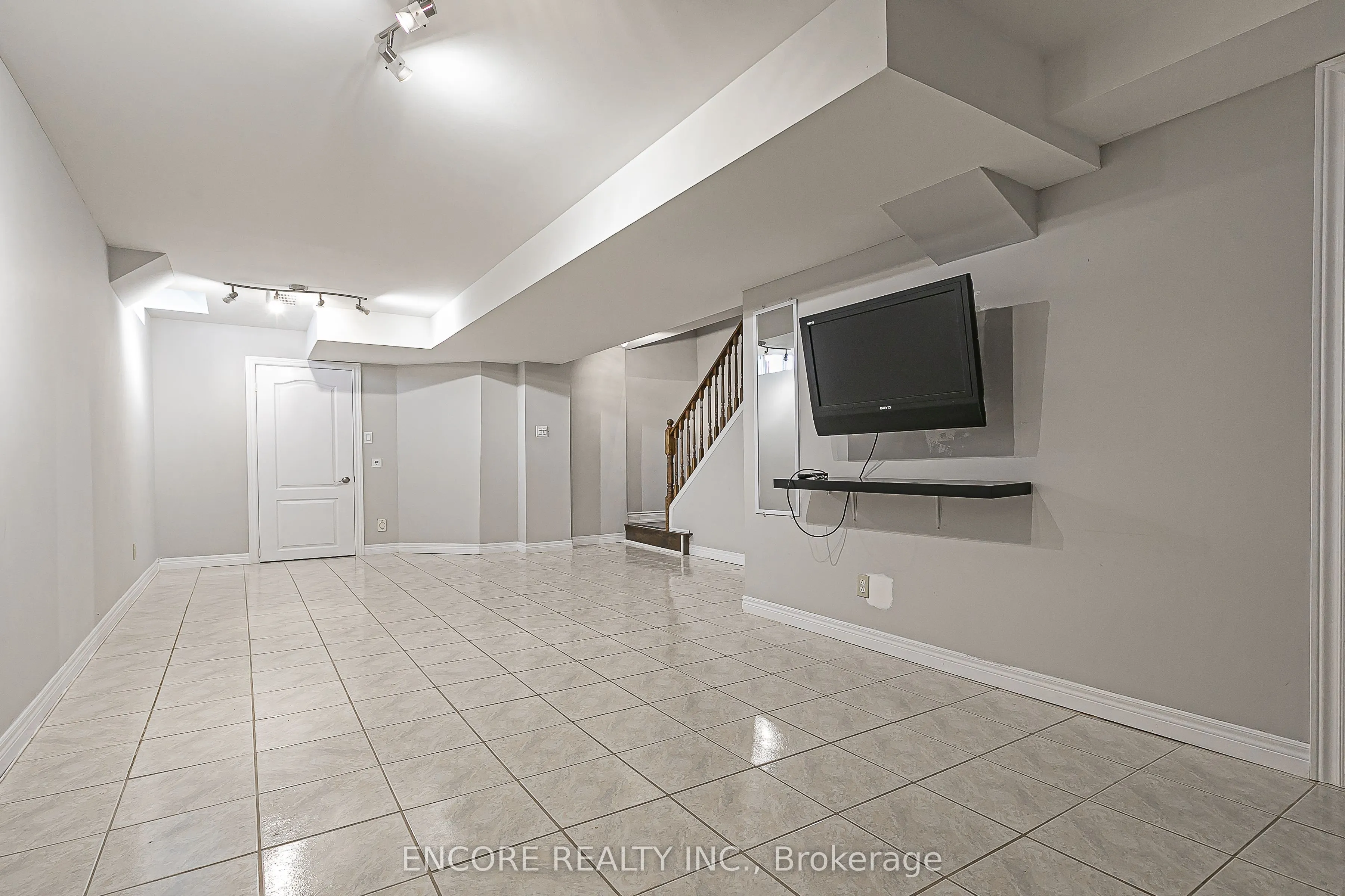 252 Forest Run Boulevard