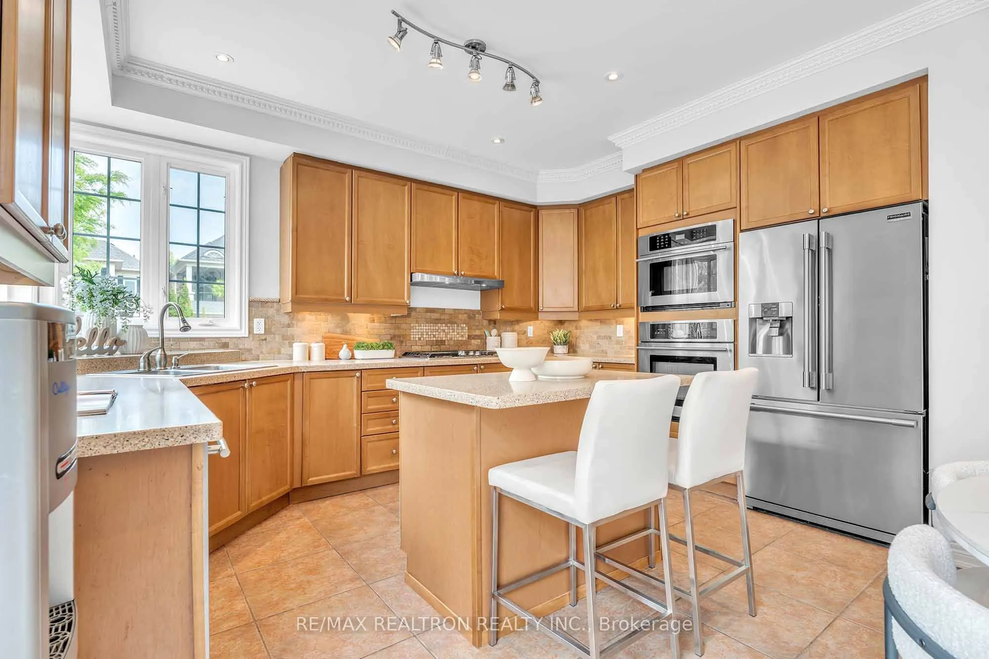 18 Augustine Avenue