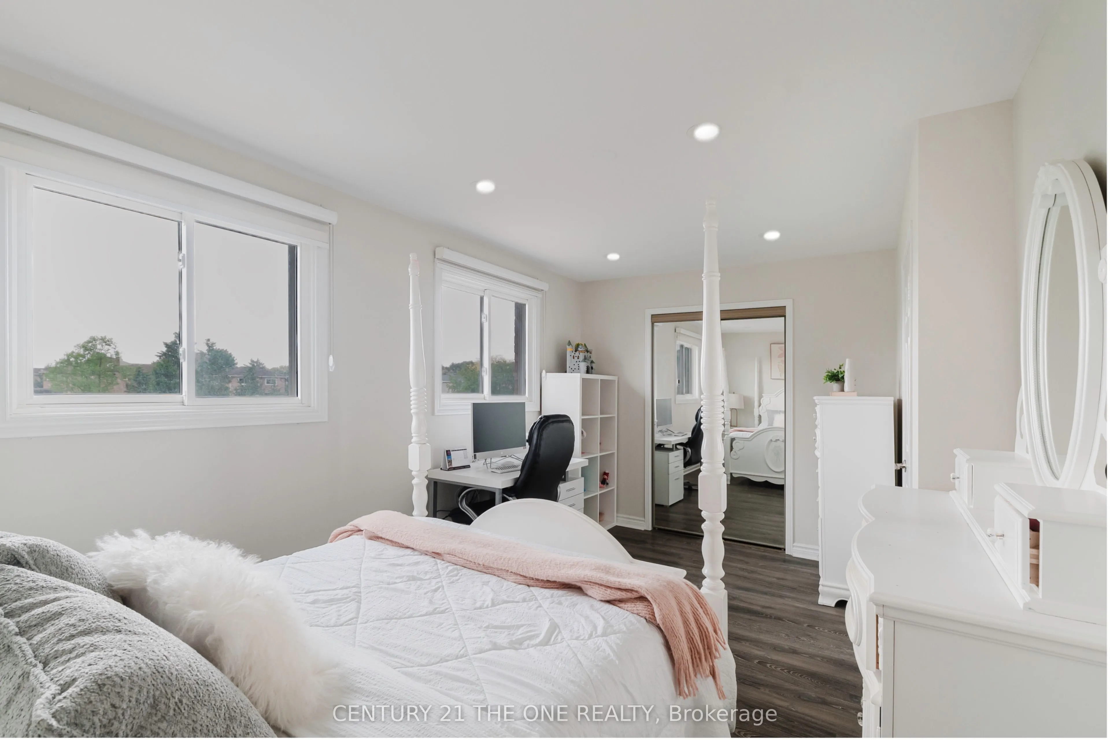 971 Leslie Valley Drive