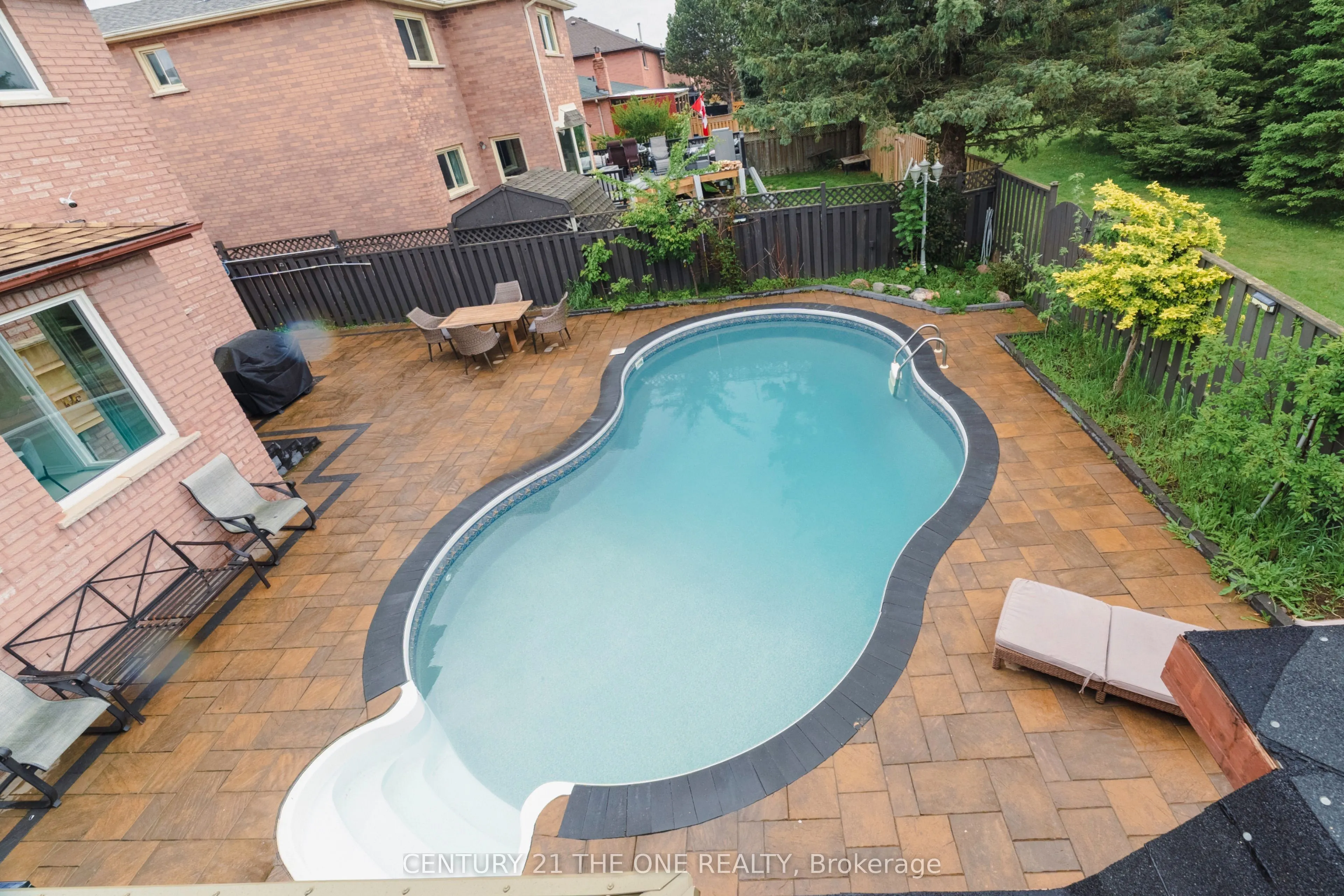971 Leslie Valley Drive