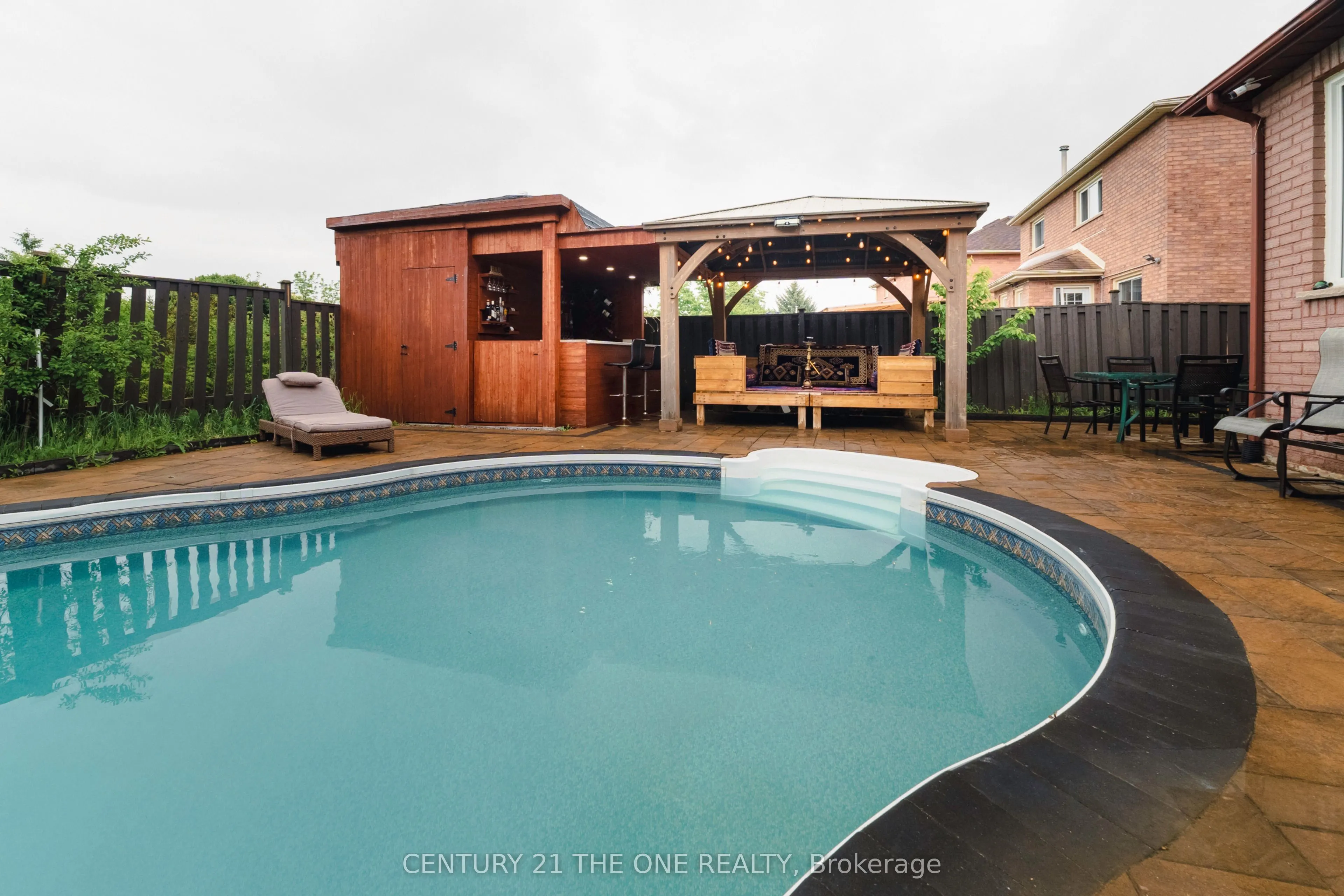 971 Leslie Valley Drive
