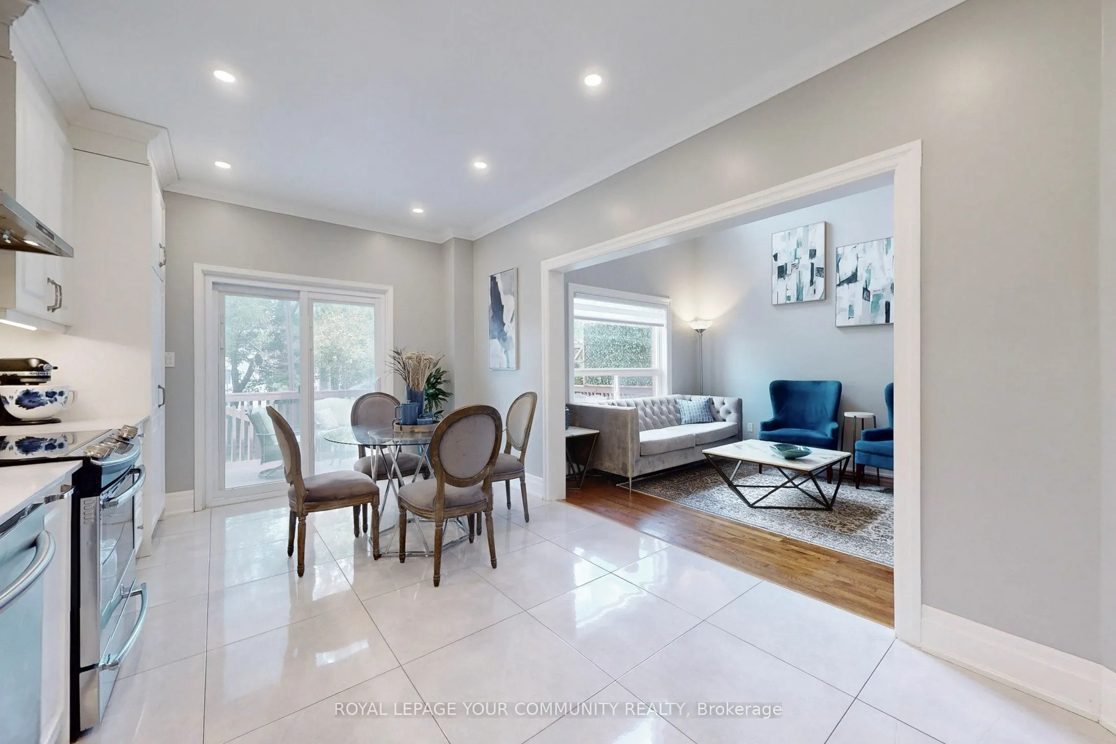 54 English Oak Drive