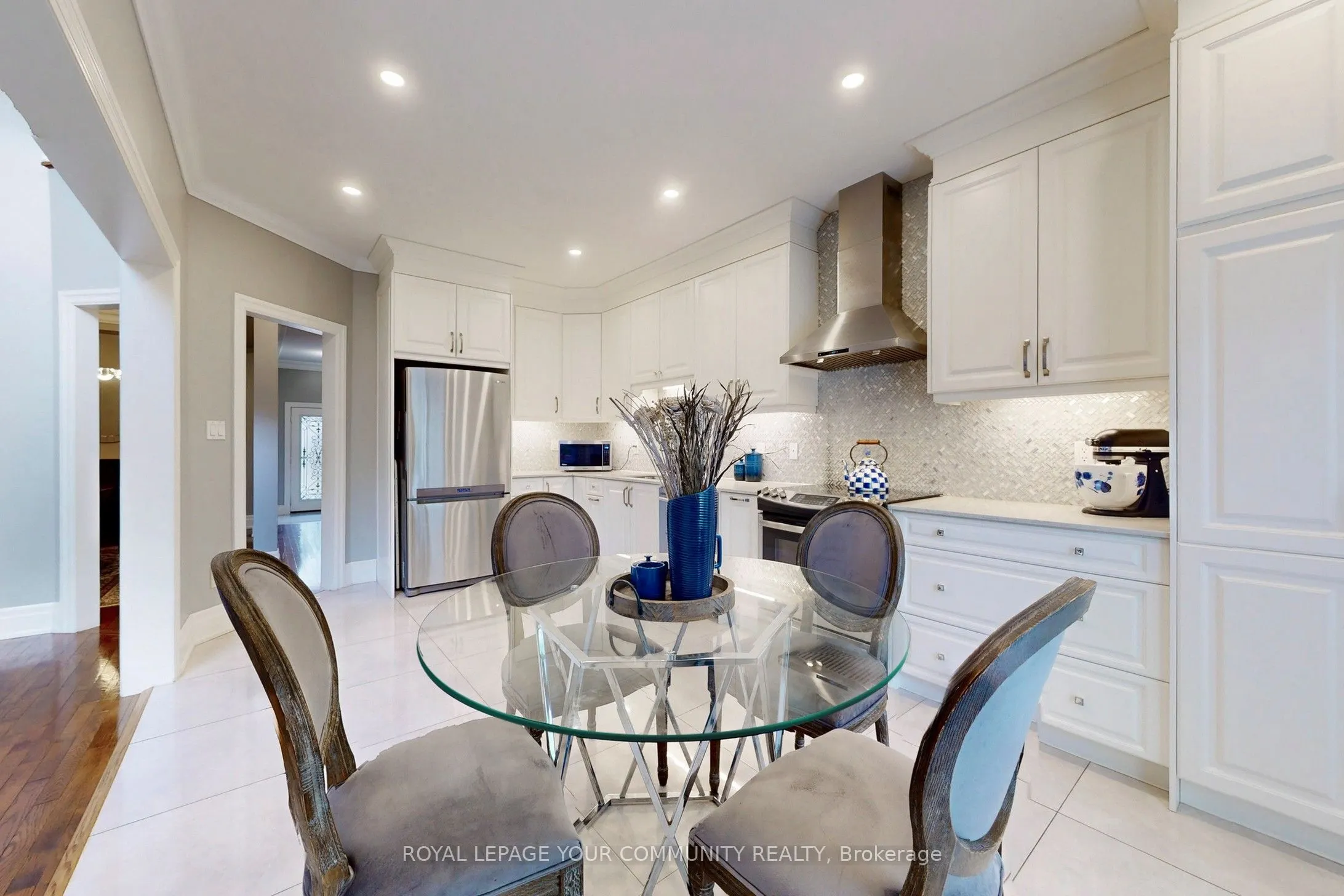 54 English Oak Drive