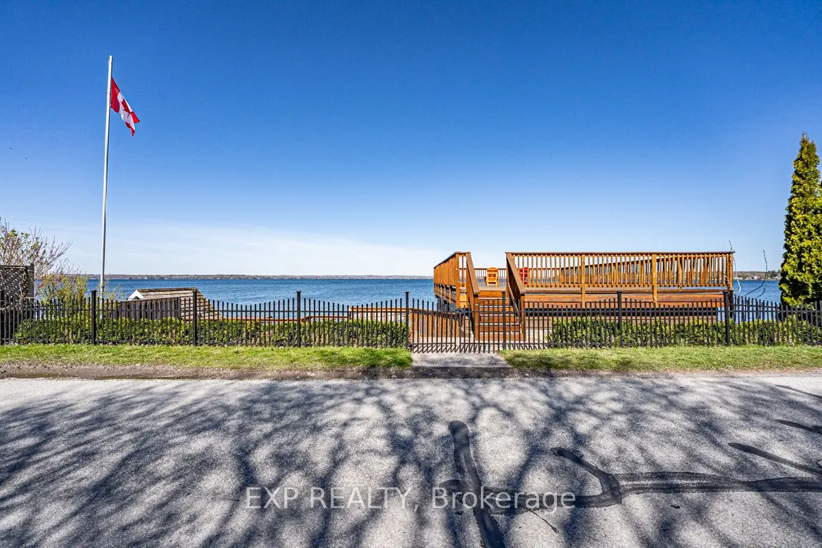 229 Lake Drive N