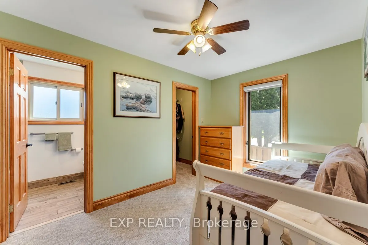 229 Lake Drive N