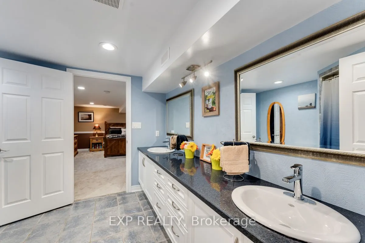 229 Lake Drive N
