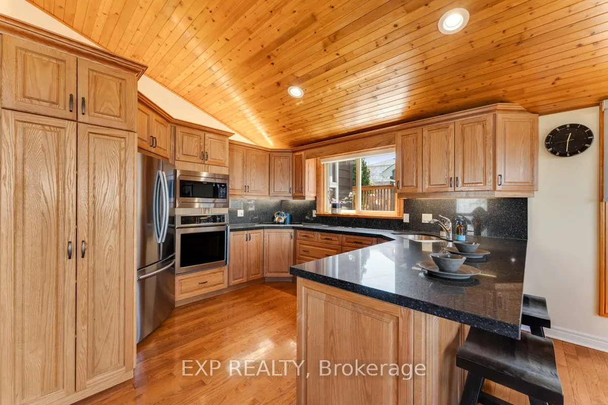 229 Lake Drive N