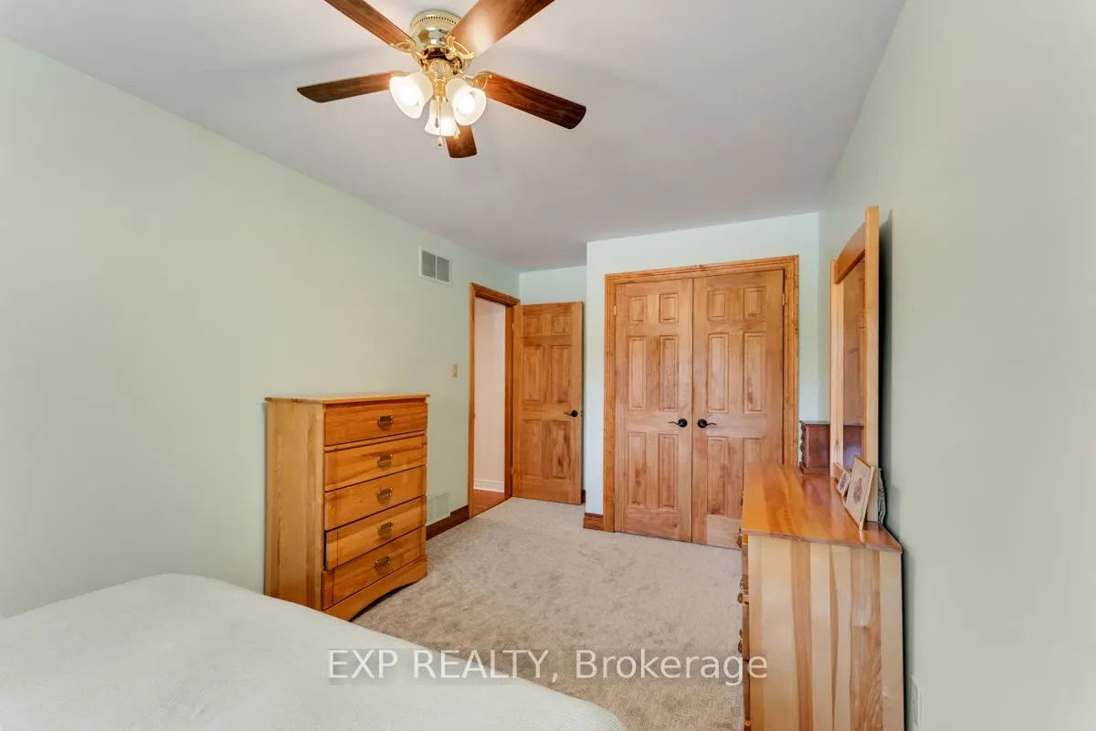 229 Lake Drive N