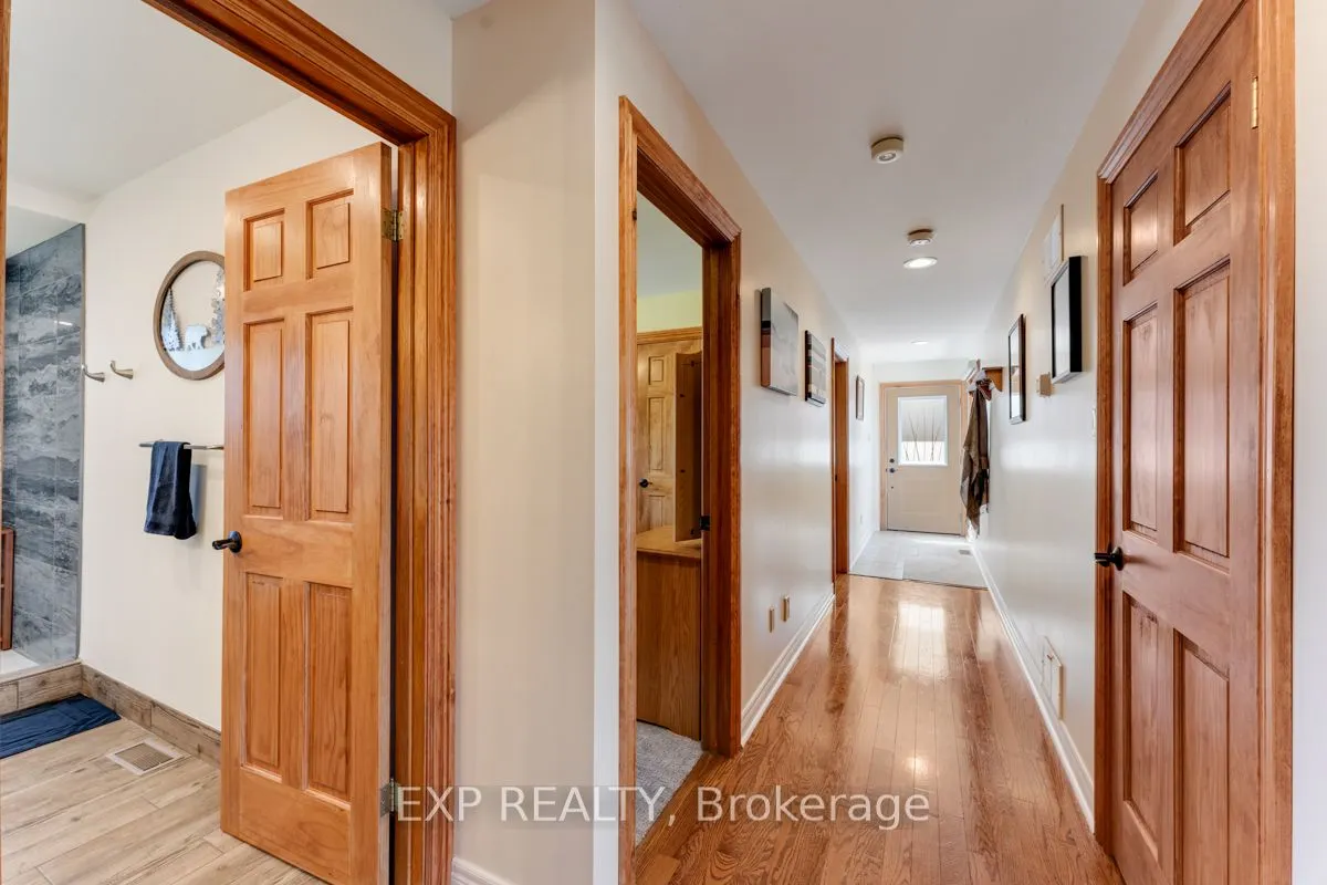 229 Lake Drive N