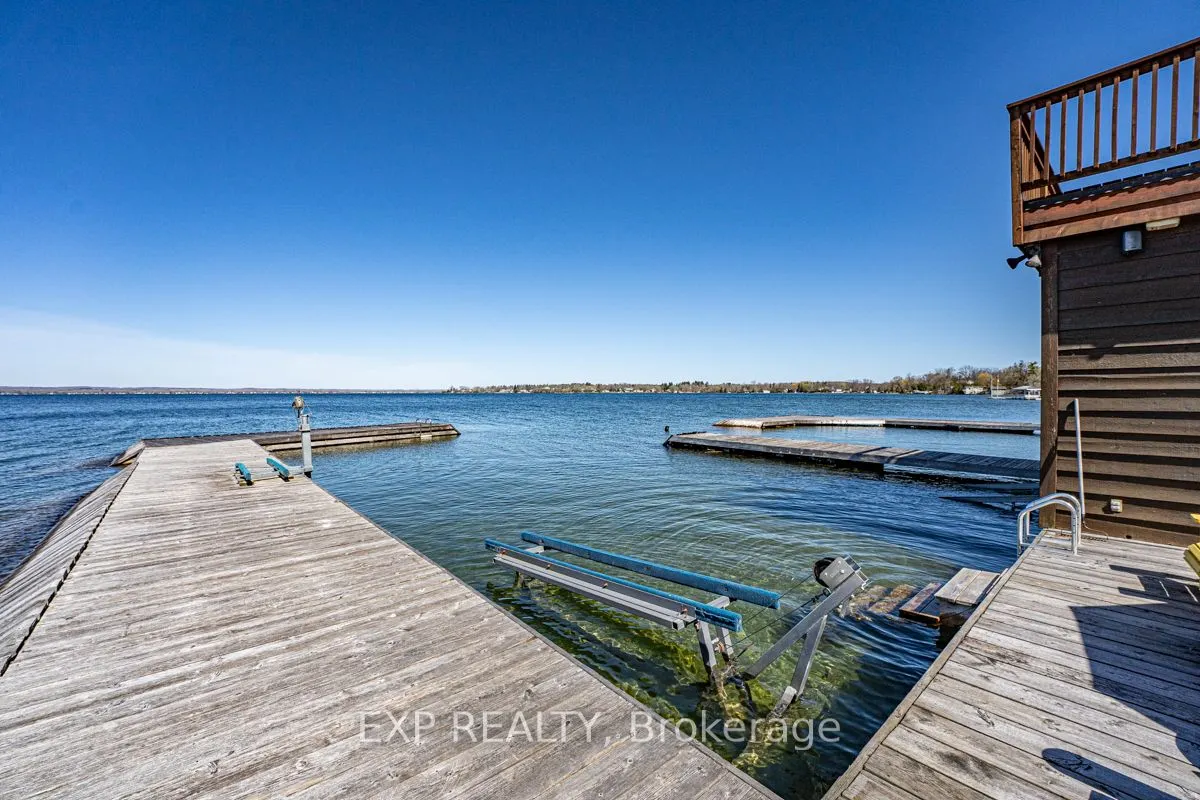 229 Lake Drive N