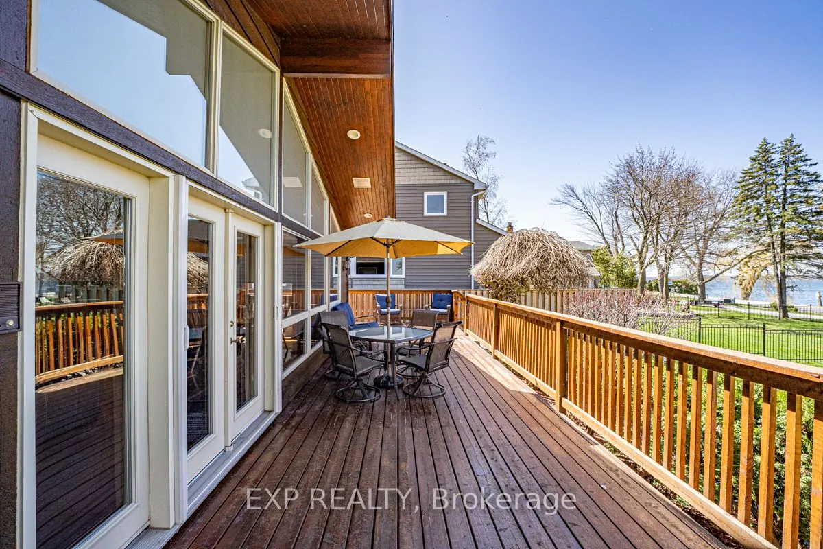 229 Lake Drive N