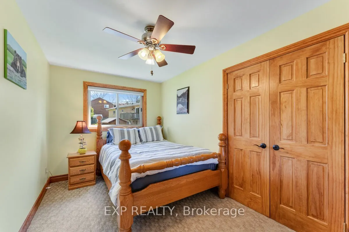 229 Lake Drive N
