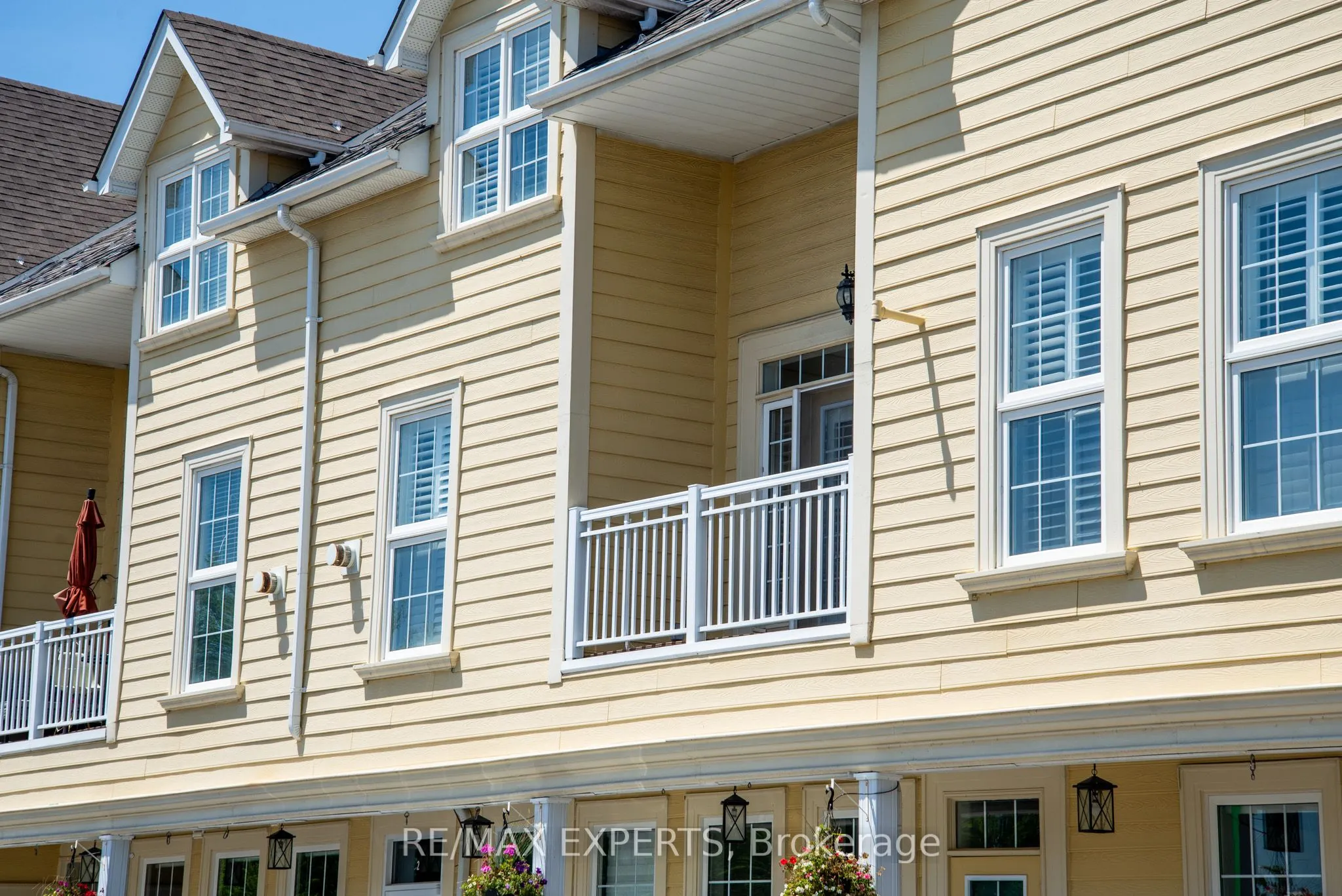 10472 Islington Avenue, #202