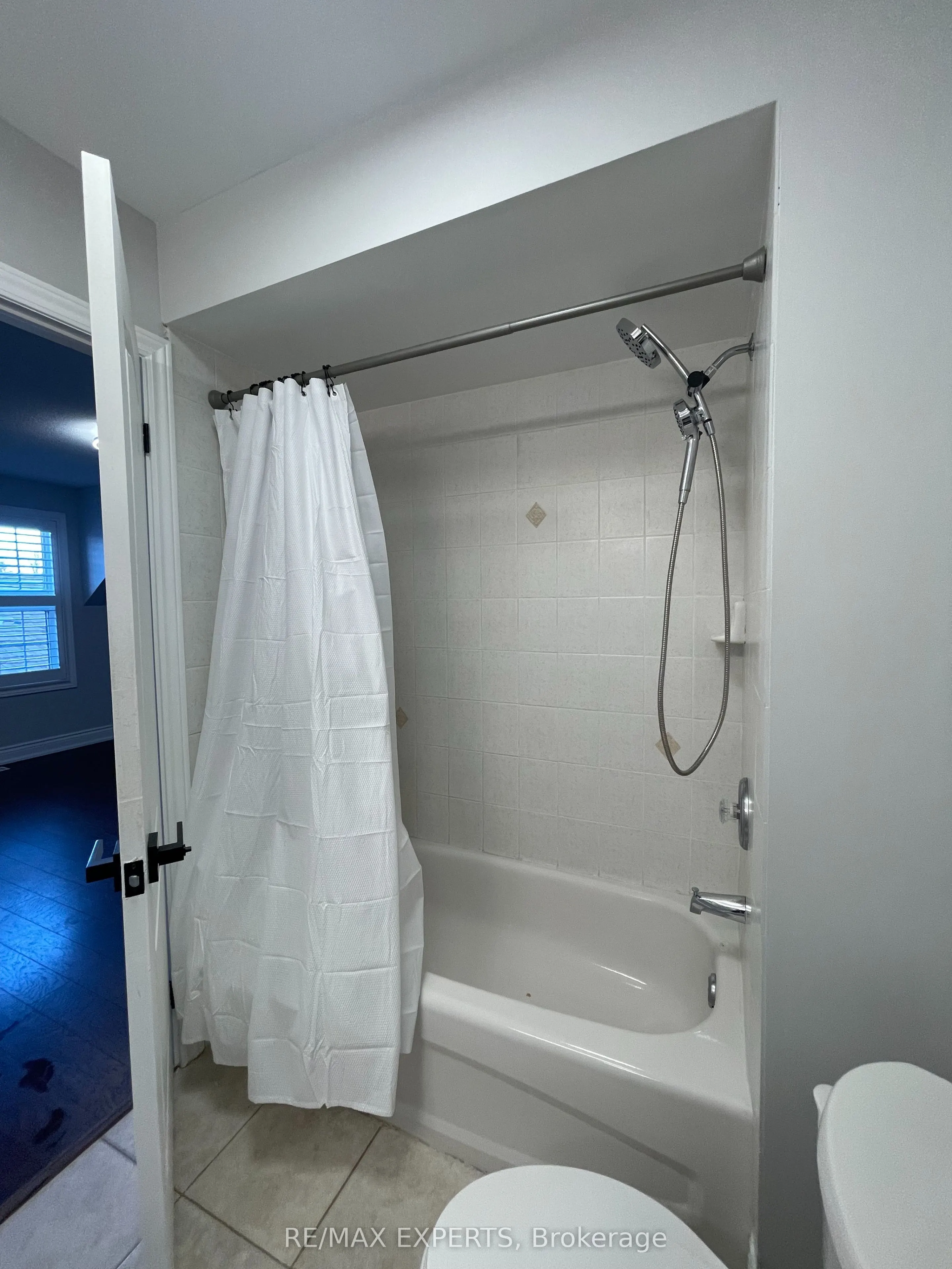 10472 Islington Avenue, #202