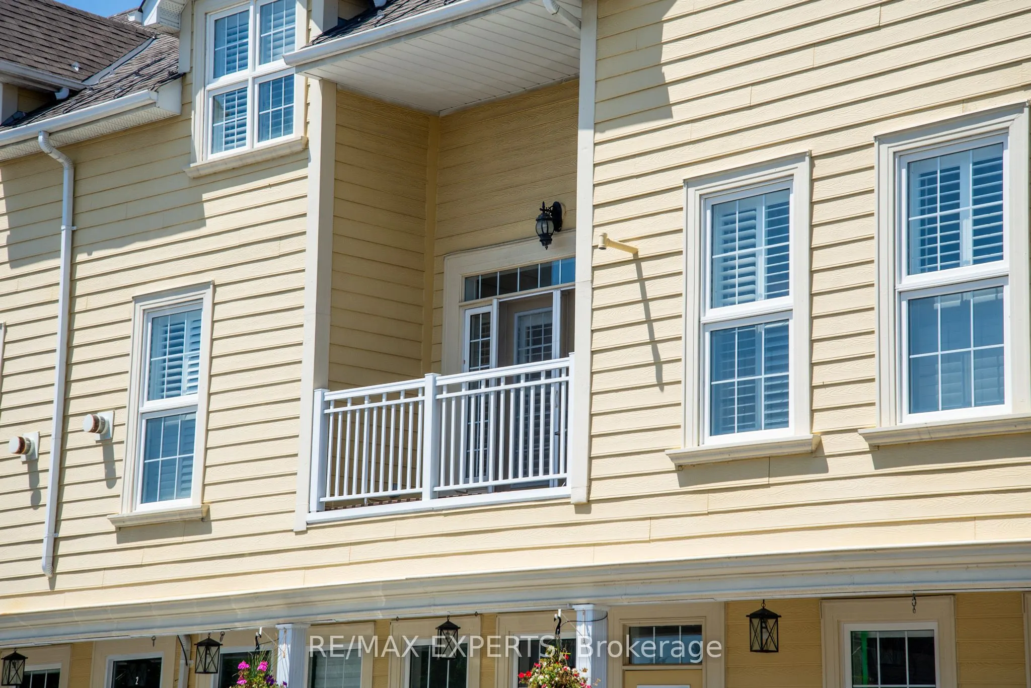 10472 Islington Avenue, #202