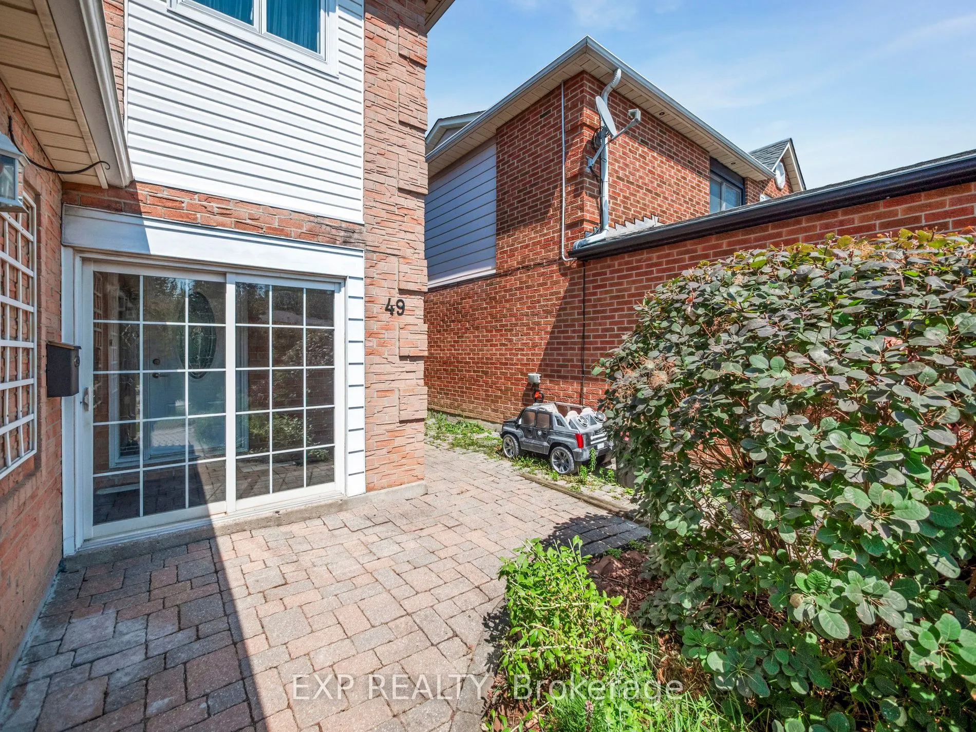49 Ashcroft Court