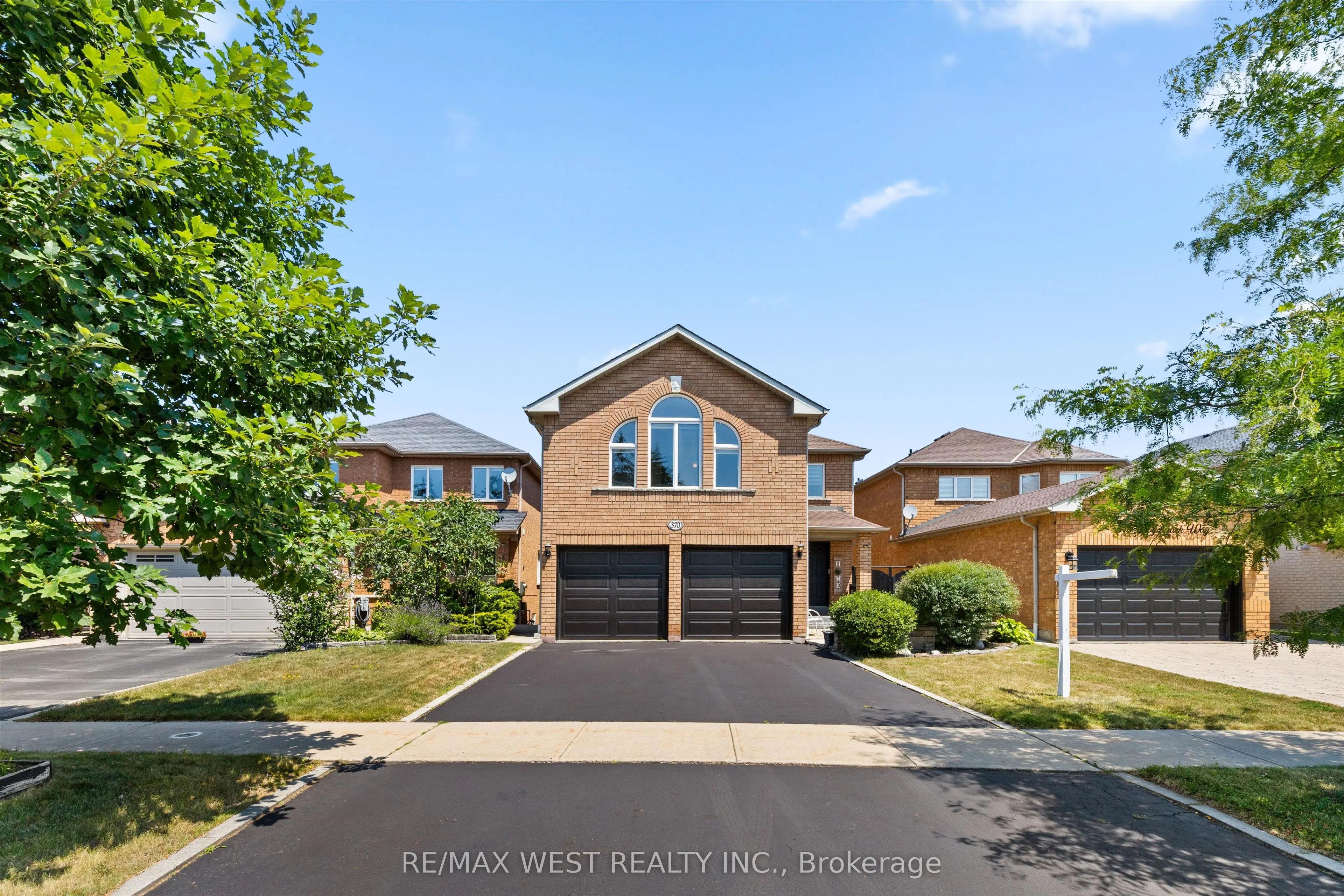 370 Royalpark Way