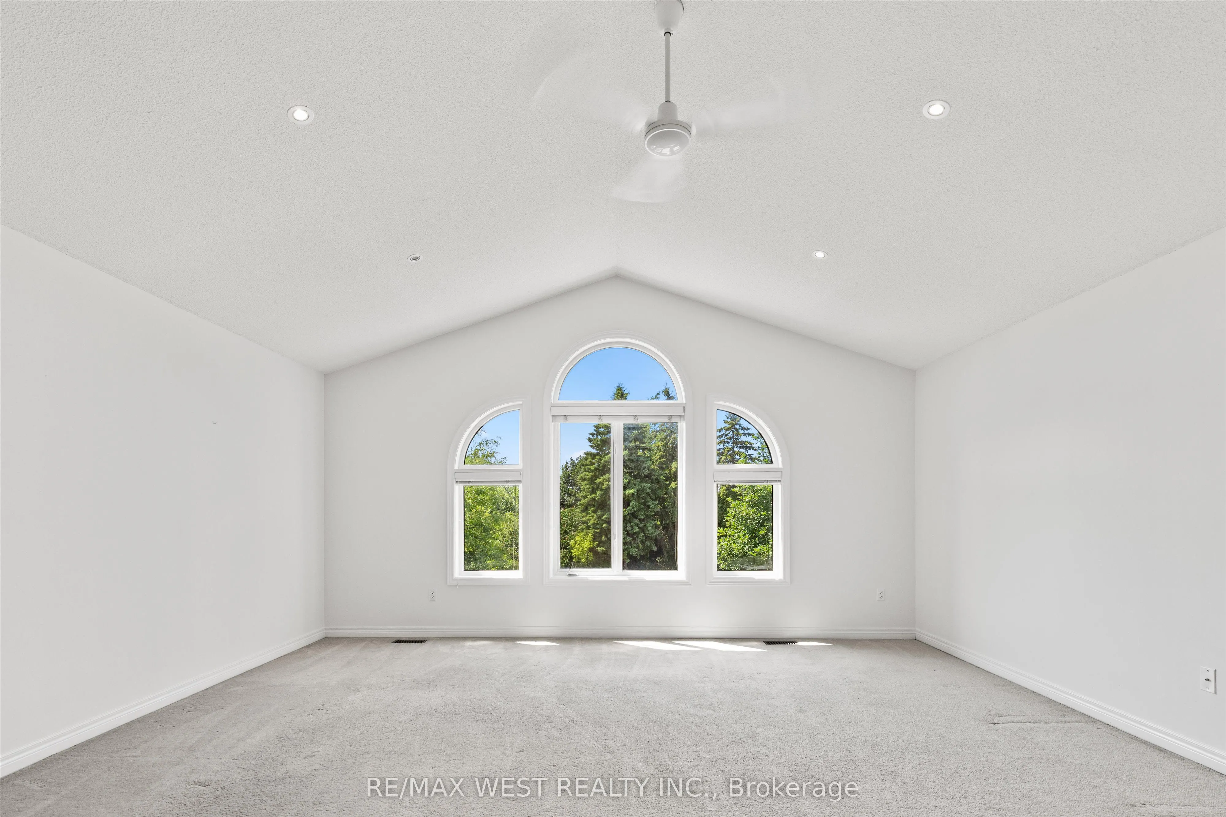 370 Royalpark Way