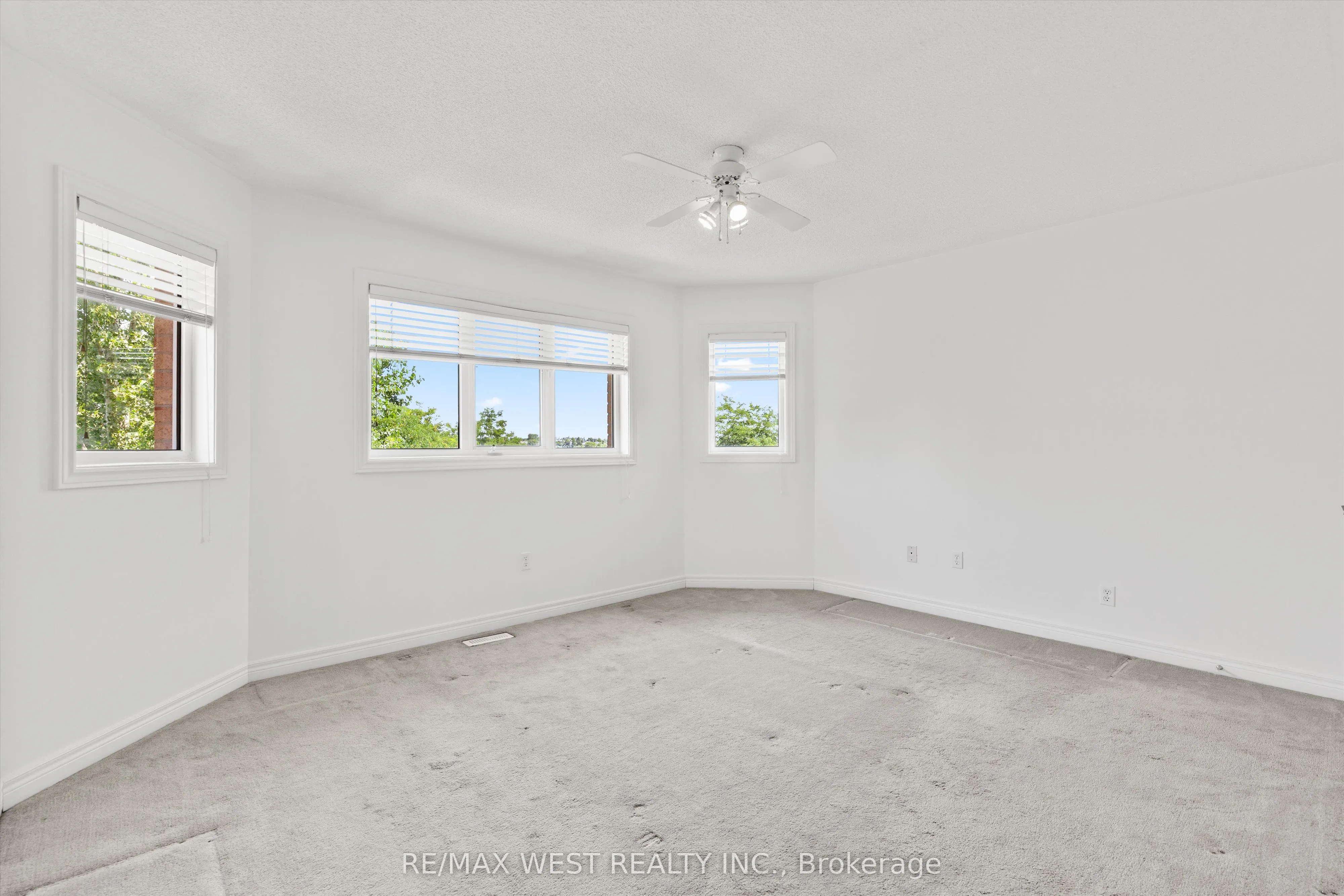 370 Royalpark Way