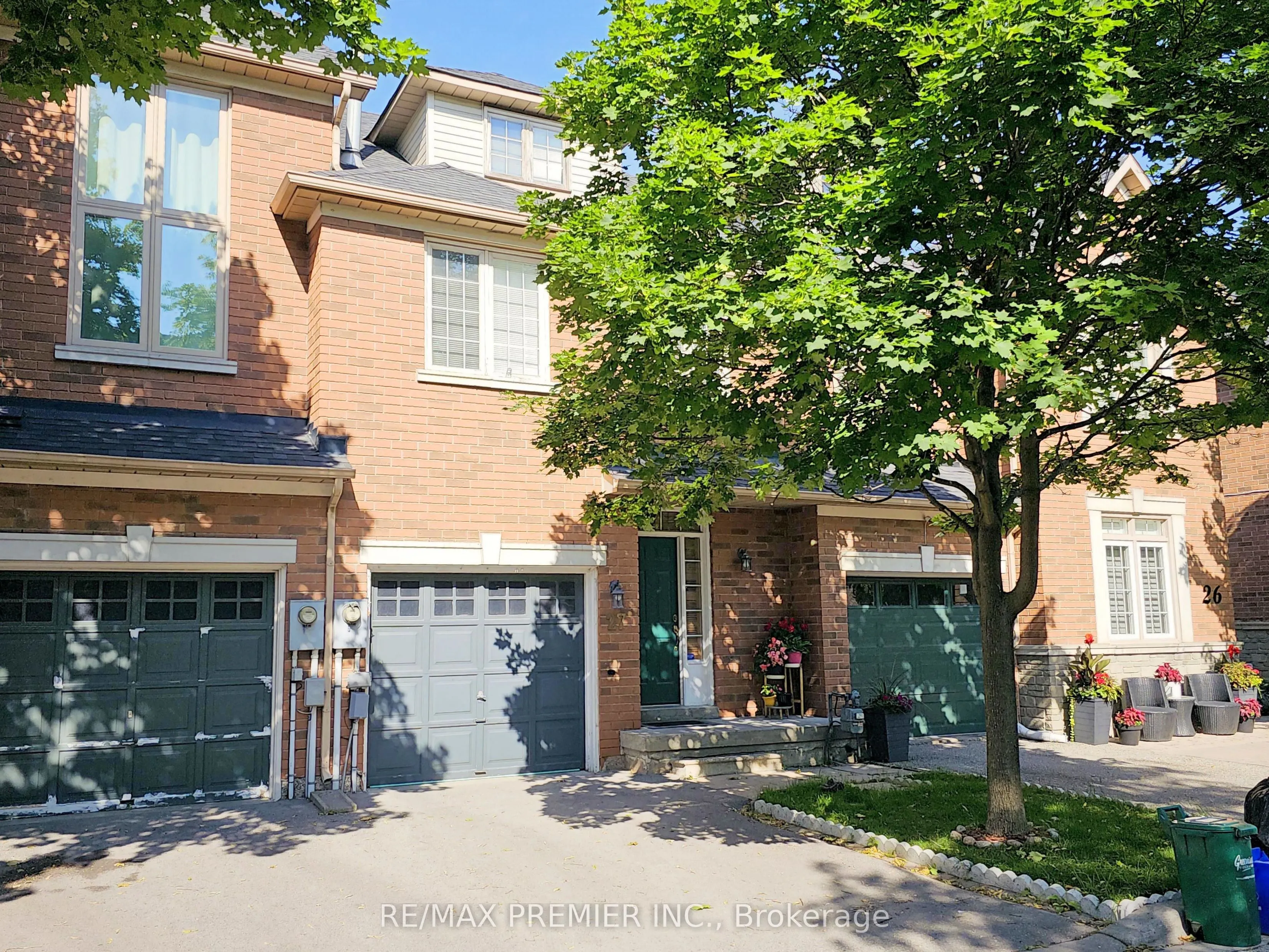 180 Blue Willow Drive, #27