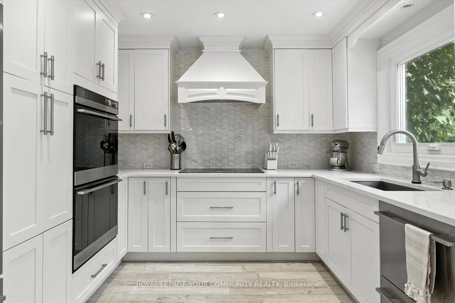 89 Nestor Crescent