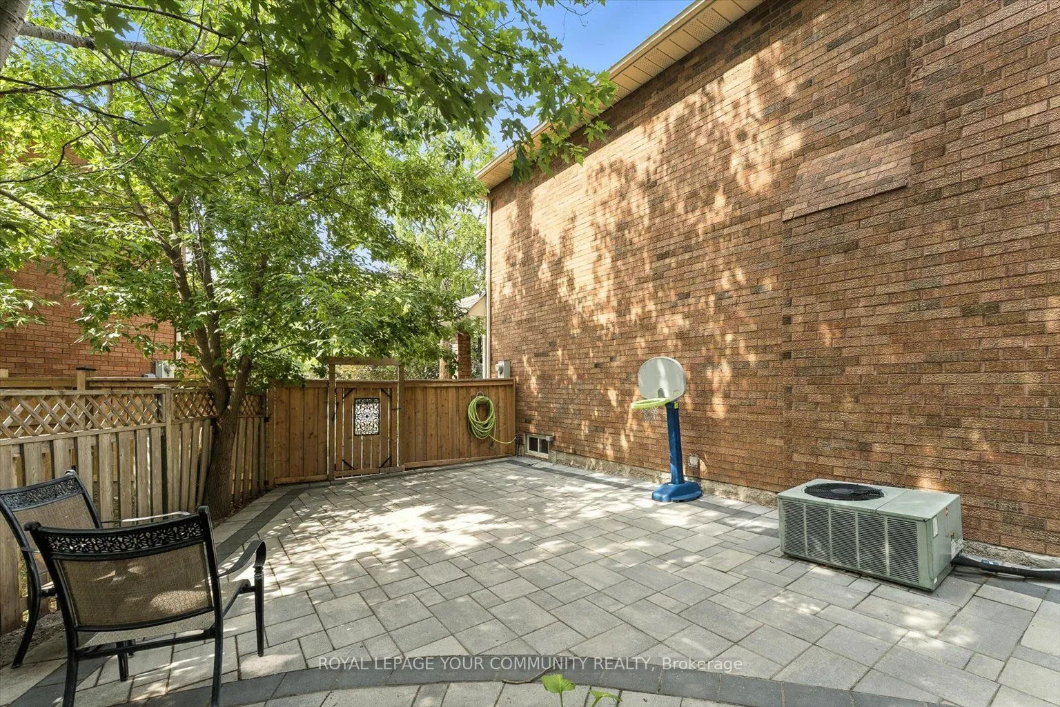 89 Nestor Crescent