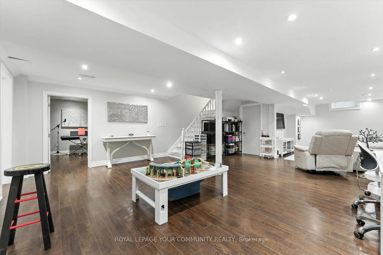 89 Nestor Crescent
