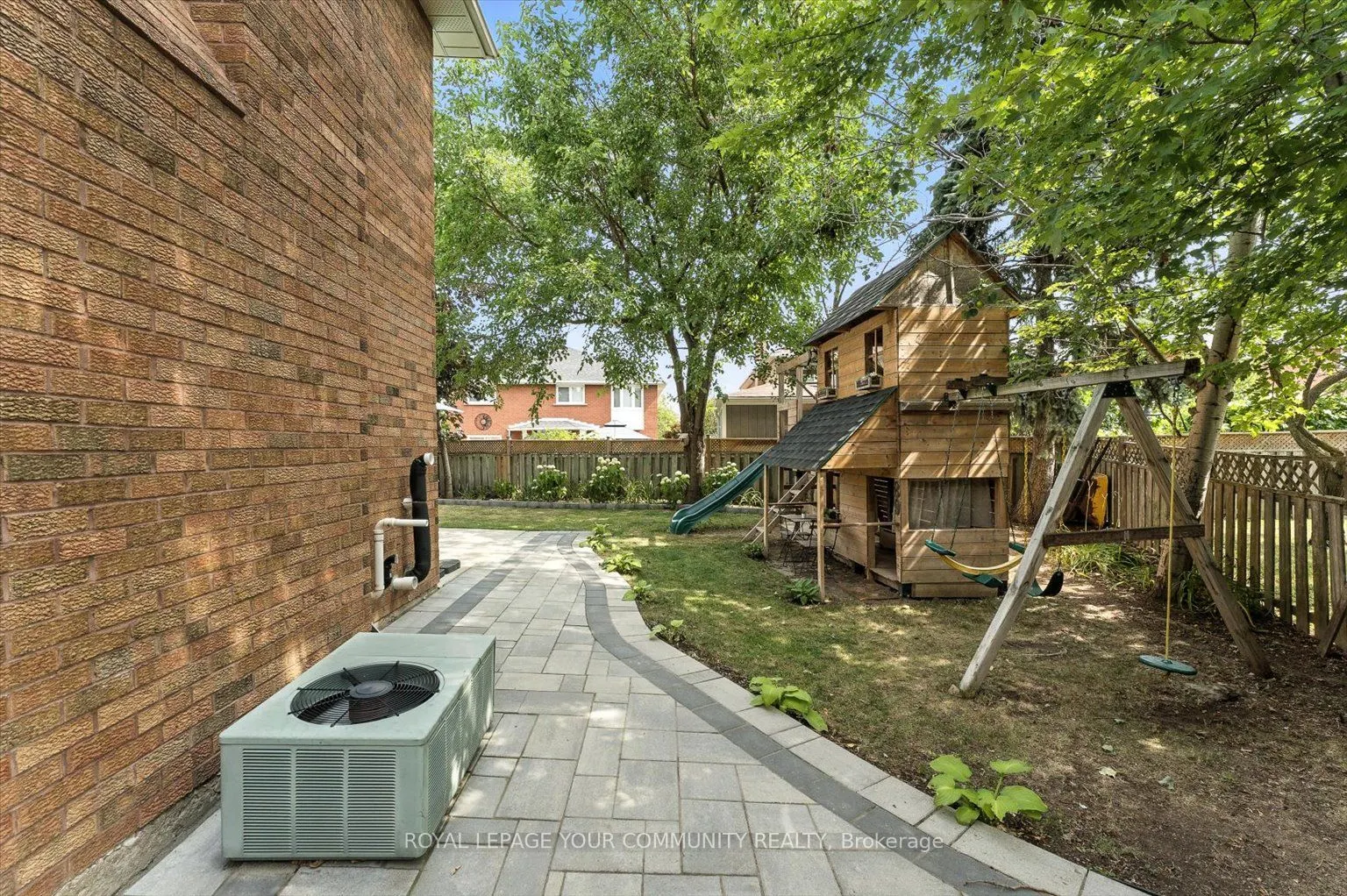 89 Nestor Crescent