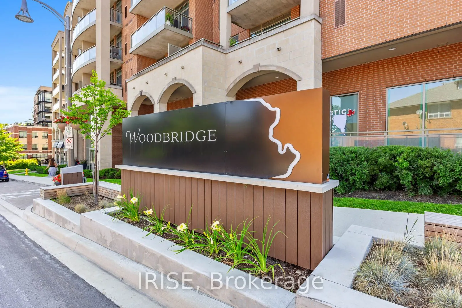 281 Woodbridge Avenue, #521