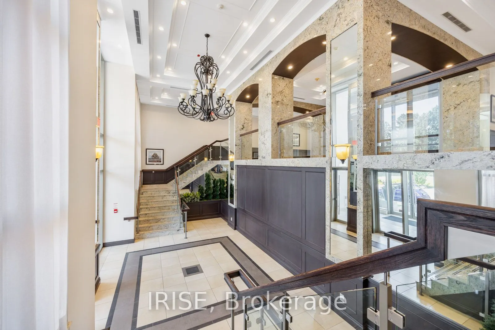 281 Woodbridge Avenue, #521