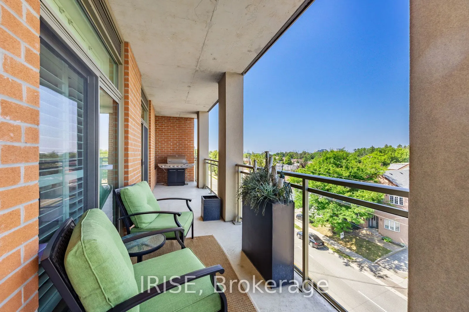 281 Woodbridge Avenue, #521