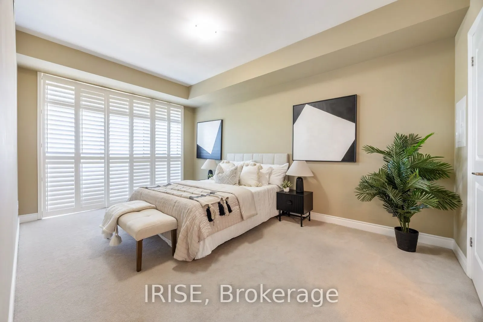 281 Woodbridge Avenue, #521