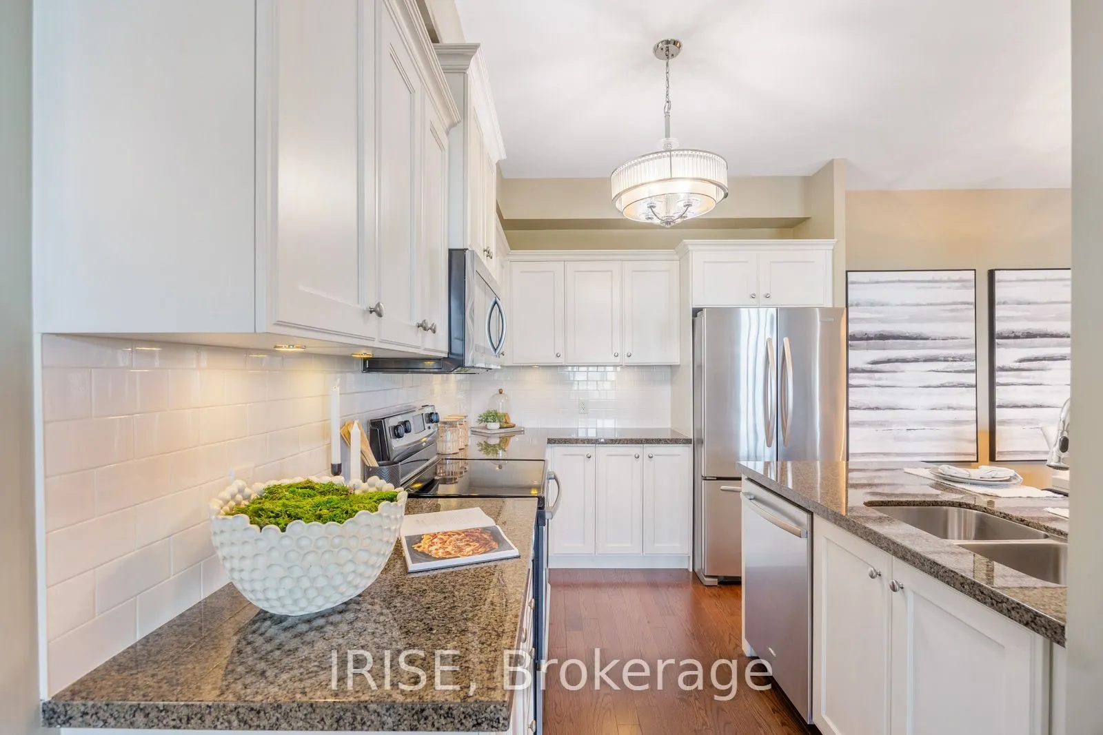 281 Woodbridge Avenue, #521