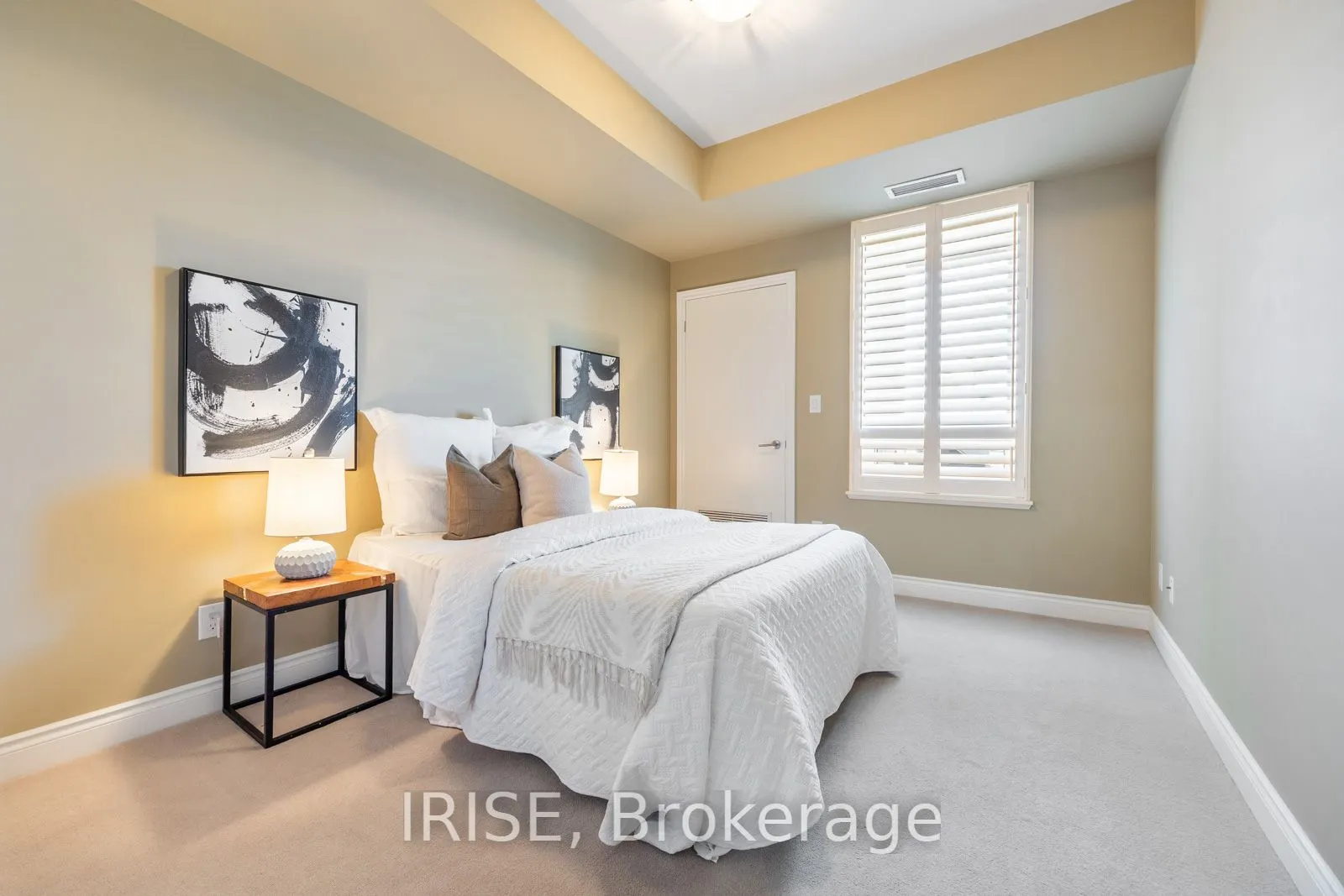281 Woodbridge Avenue, #521