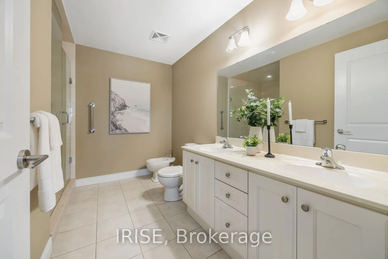 281 Woodbridge Avenue, #521