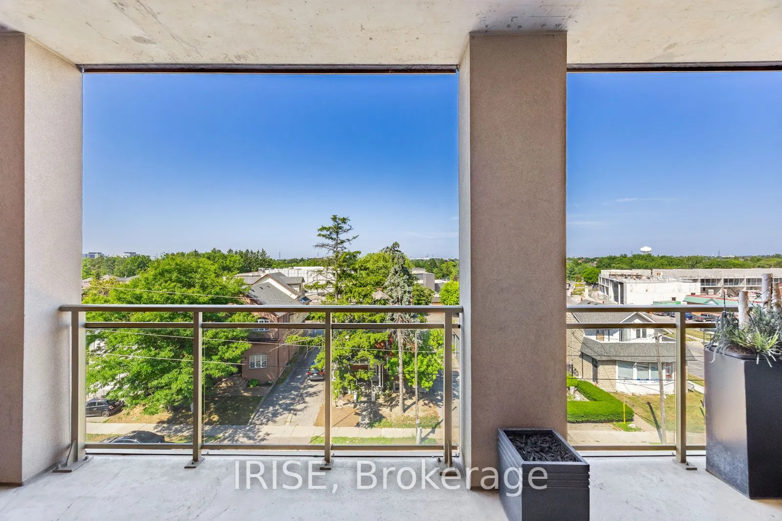 281 Woodbridge Avenue, #521