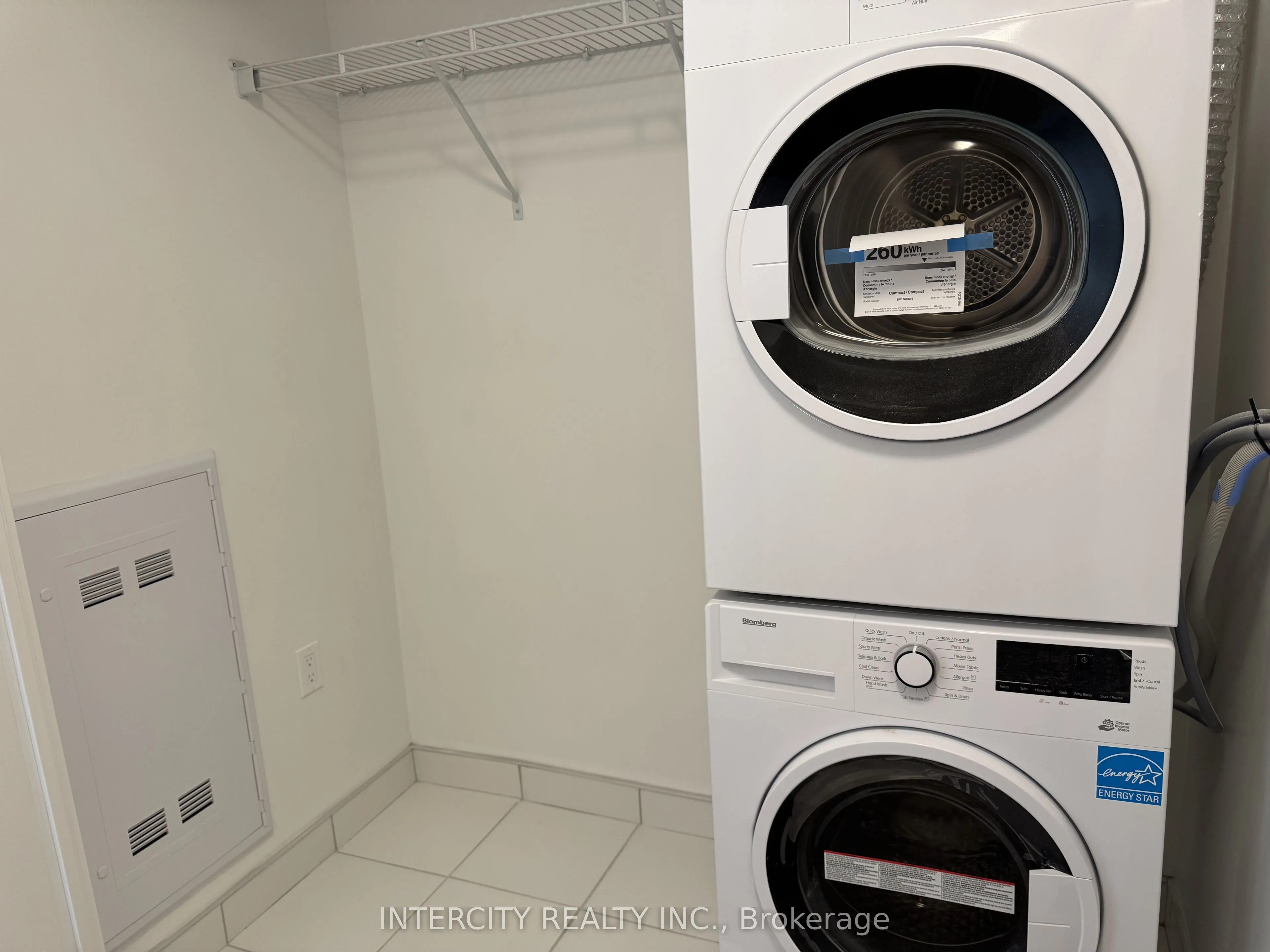 2075 King Road, #318